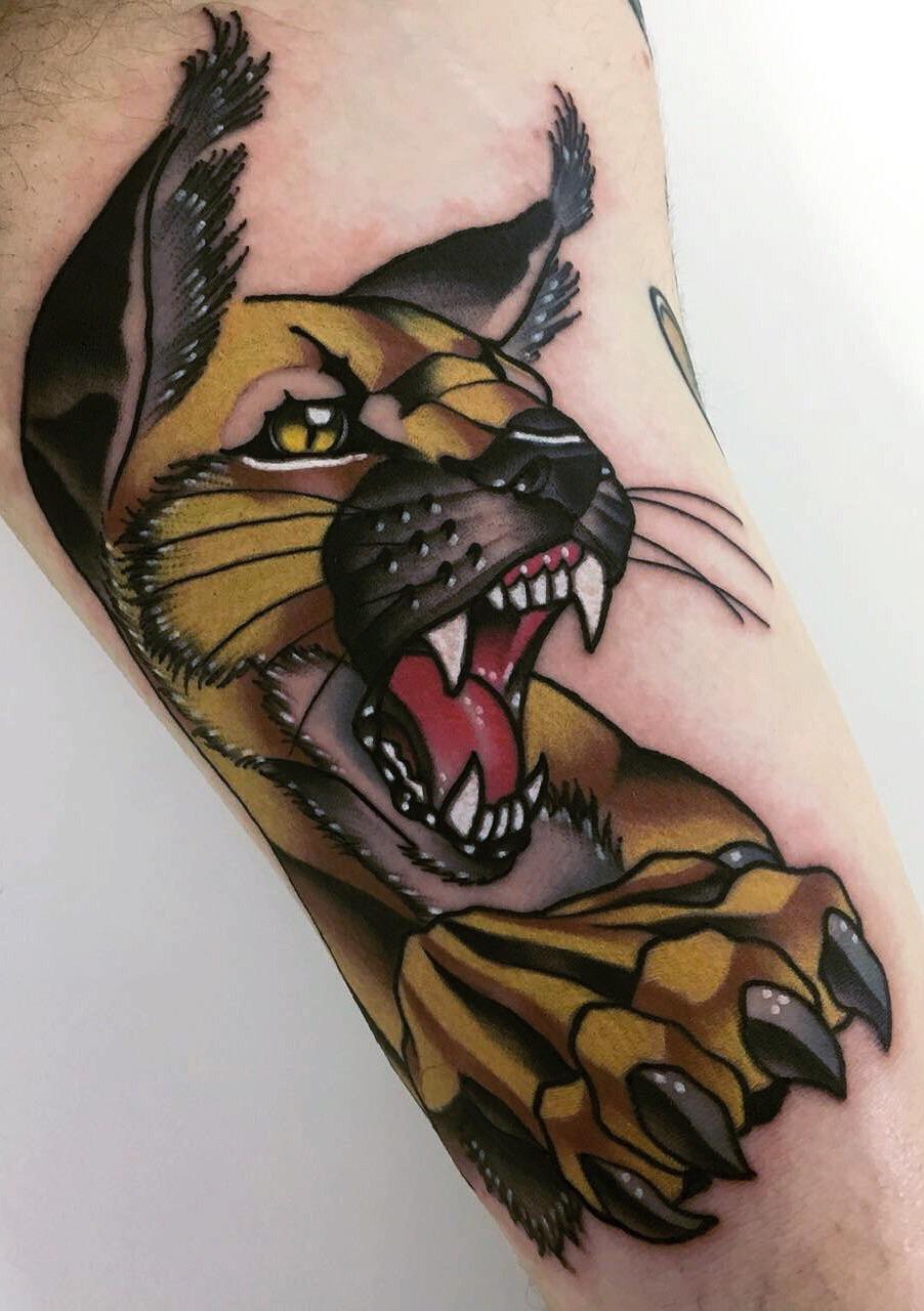 Neotrad Caracal done by Marcio Mumia (Rio de Janeiro, Brazil) Tattooantra
