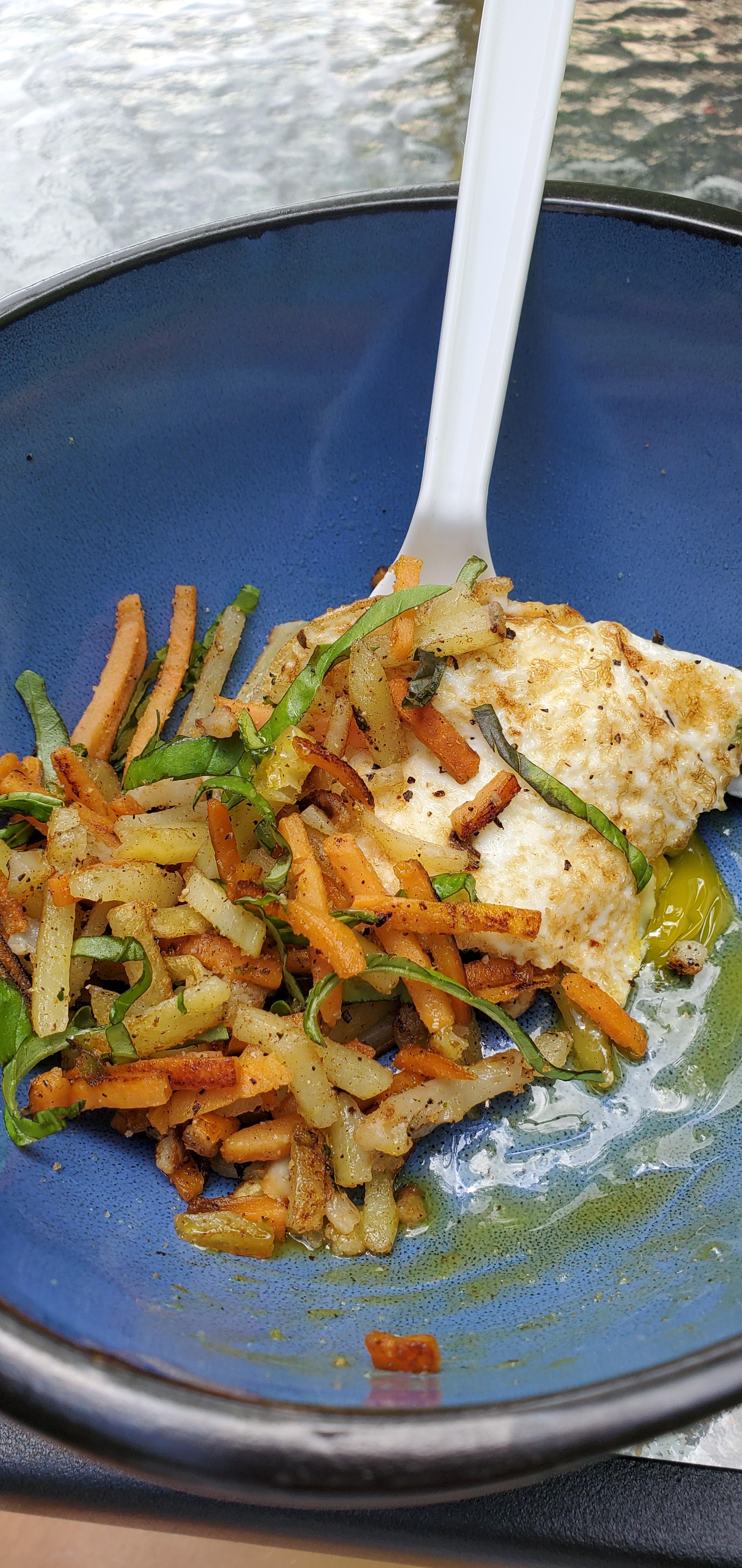Shredded potato/broccoli/cauliflower fry with an egg. Total 0.57 a