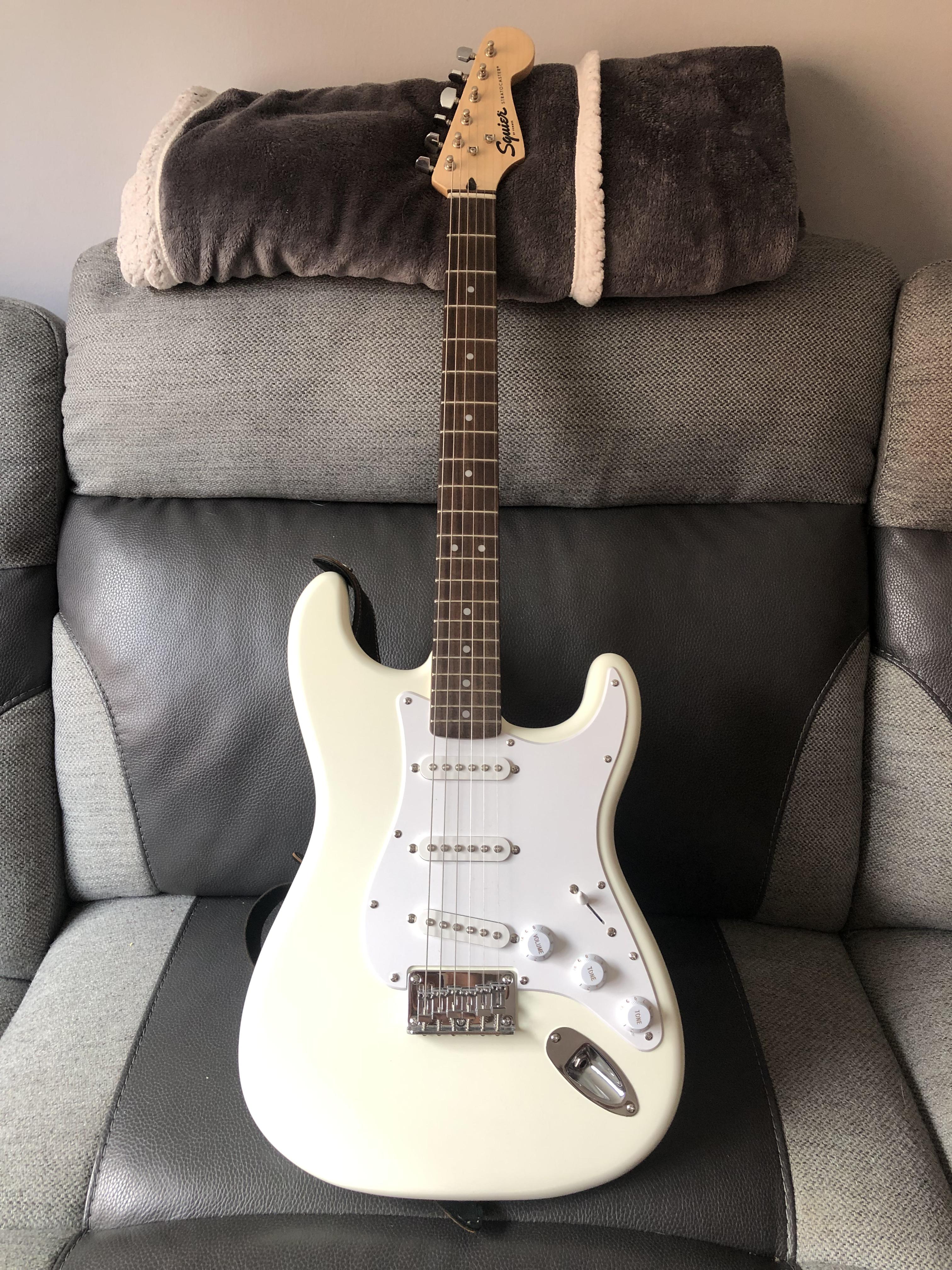 174 best Squier Strat images on Pholder Guitars, Guitarporn and Squier