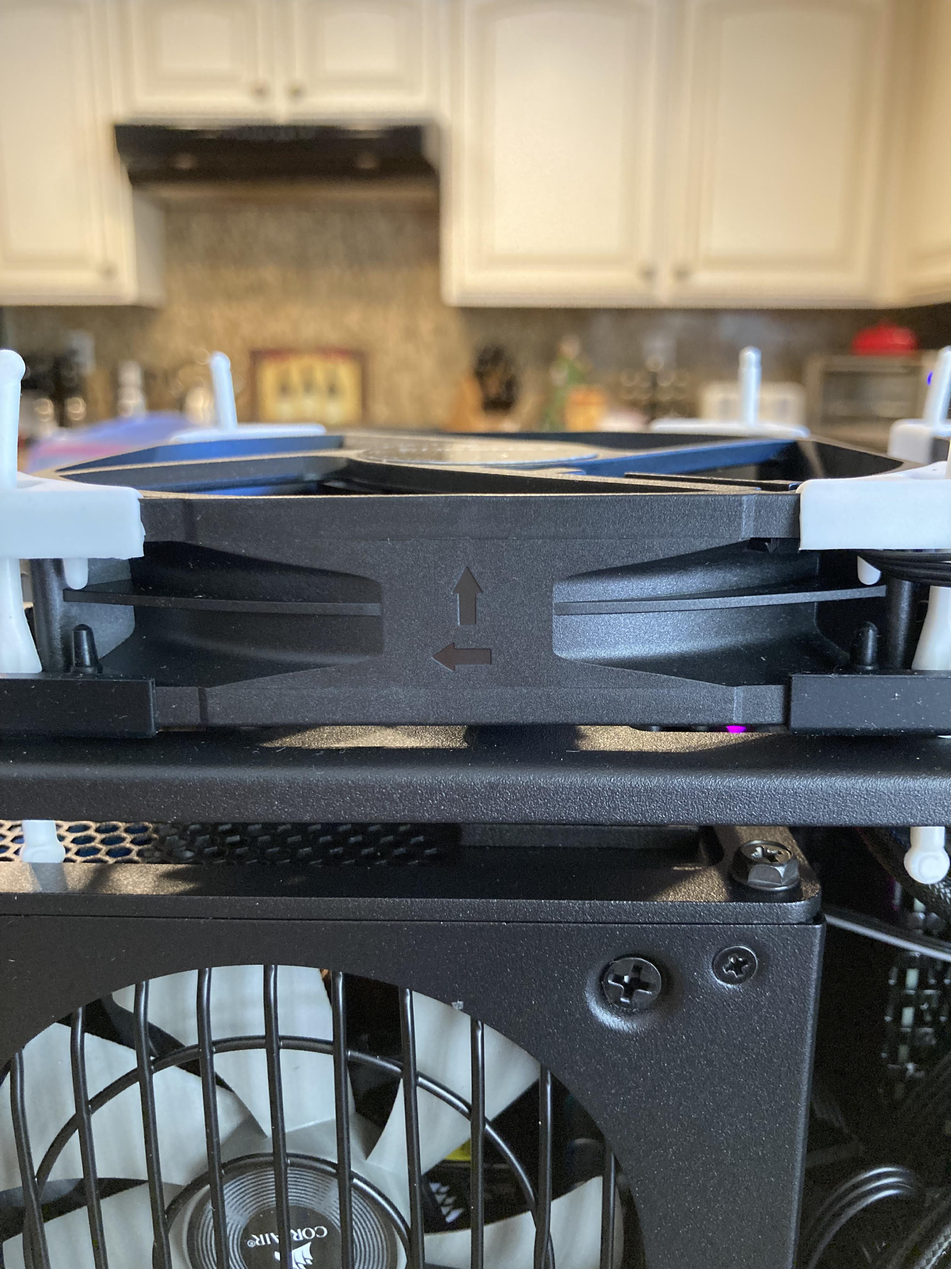 Chromax confusion What do the arrows mean? r/Noctua