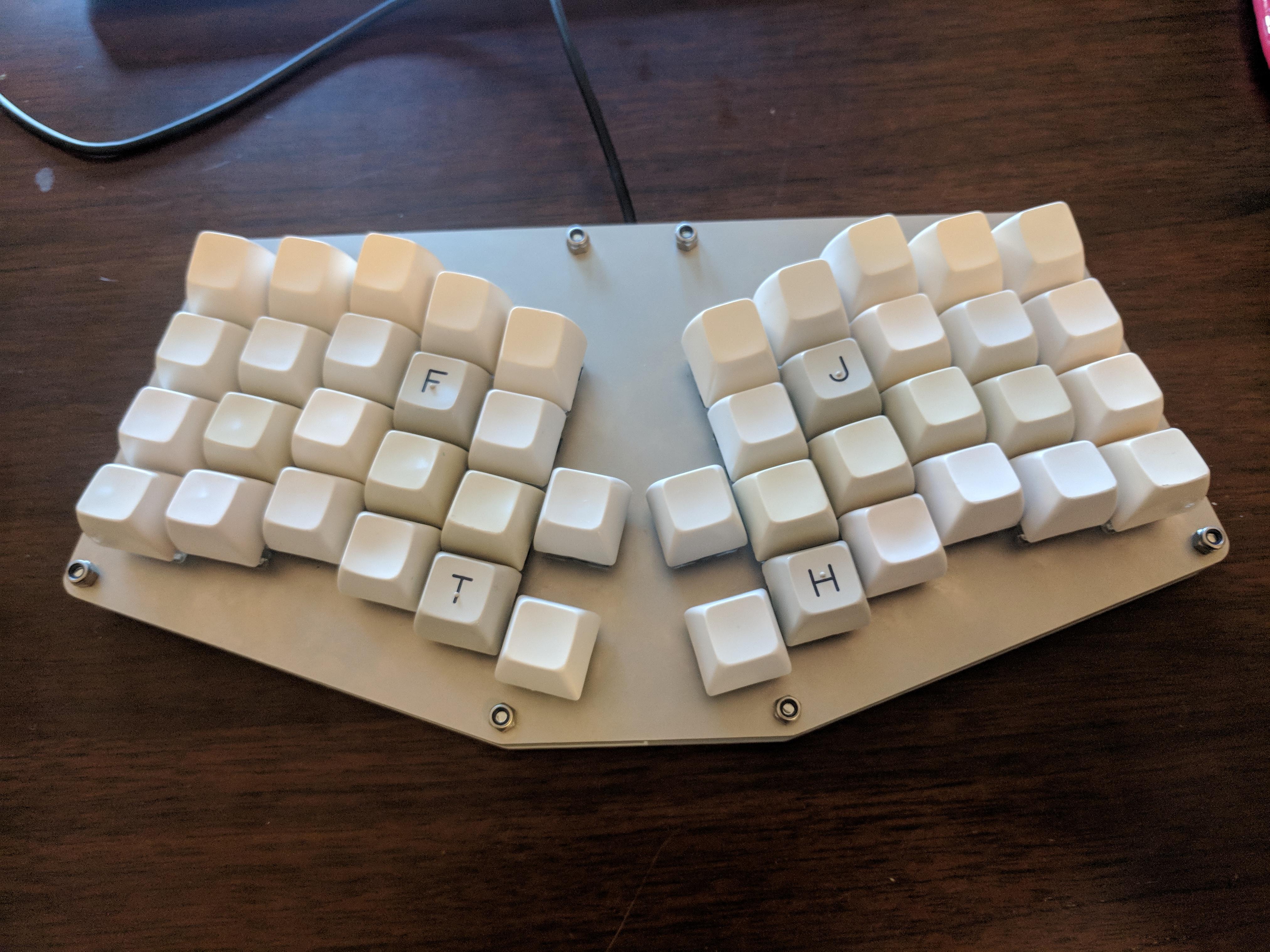Just finished my first fully custom made keyboard! r/MechanicalKeyboards