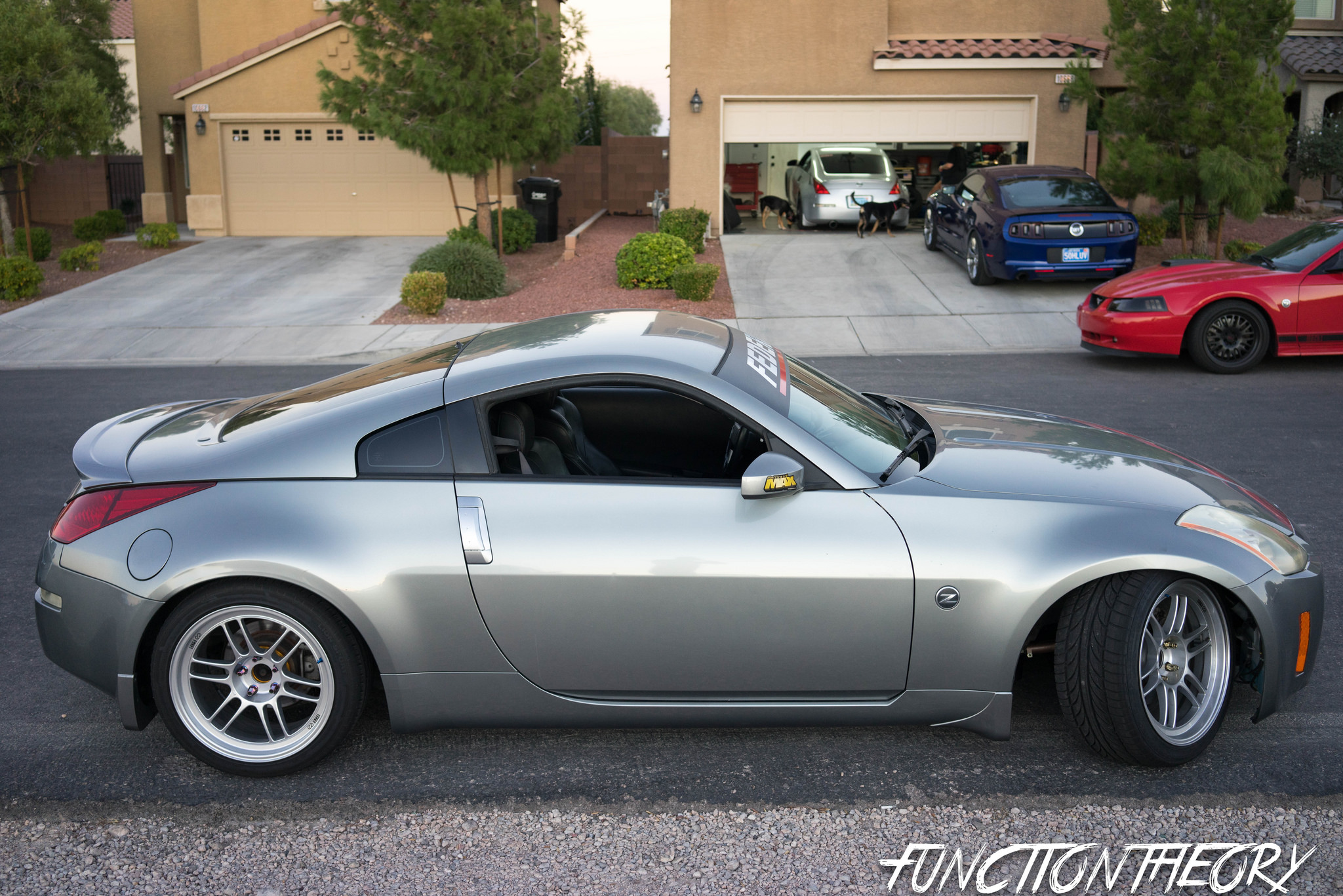 Hello from Las Vegas r/350z