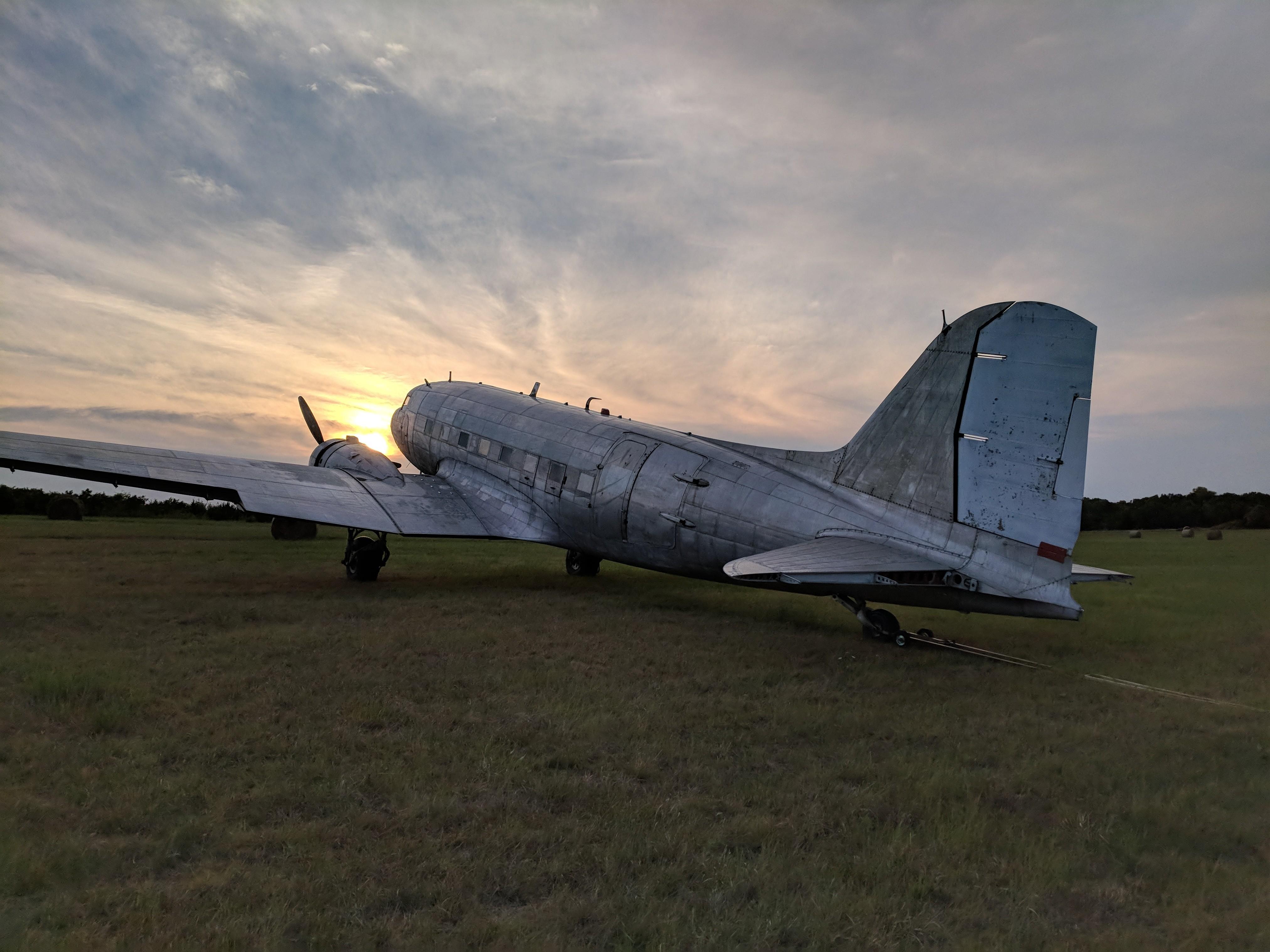 Found a DC3 on the edge of a defunct airstrip in Rantoul, Ks. r