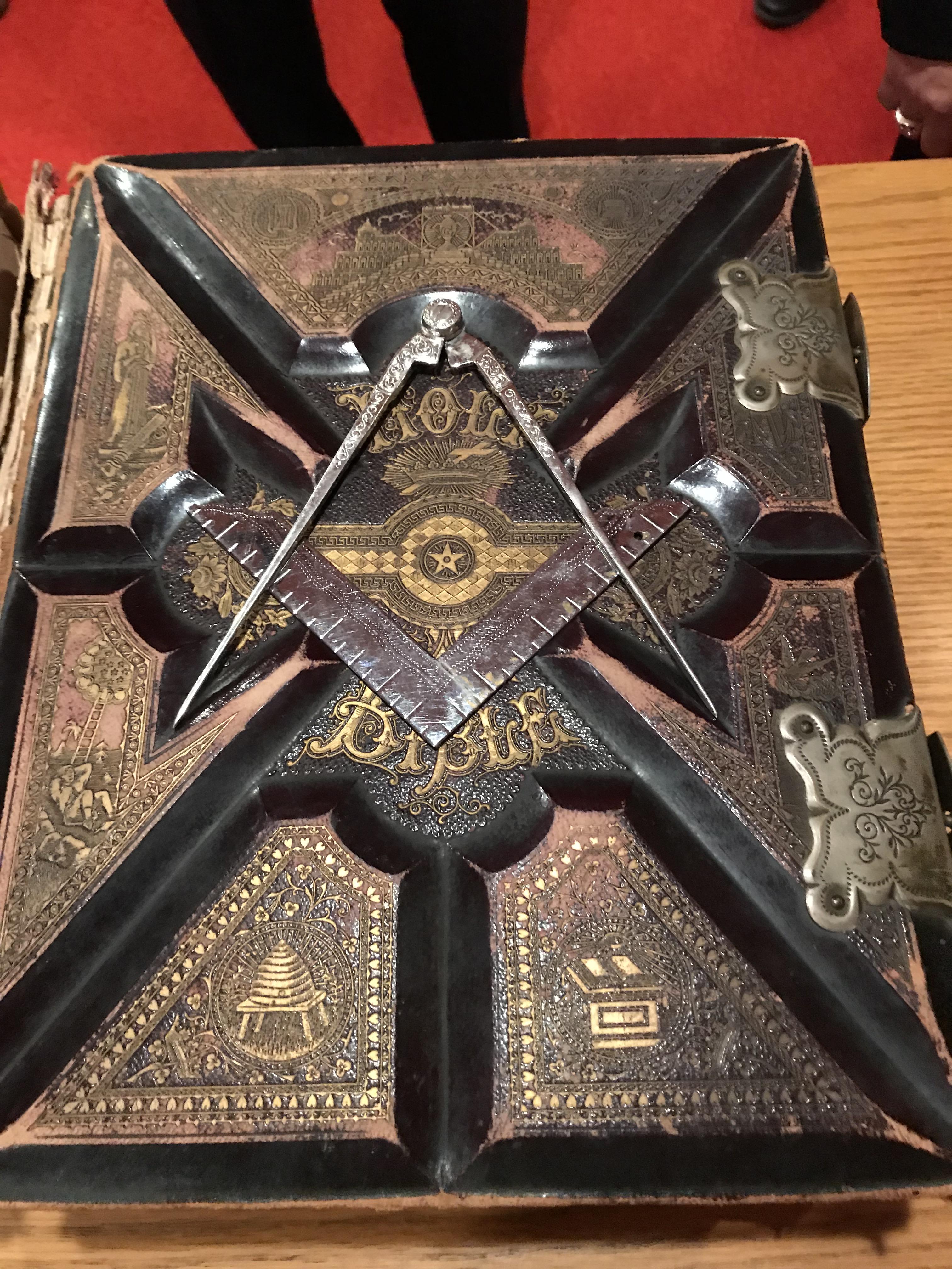 So satisfying how well the square and compass fit in the grooves of