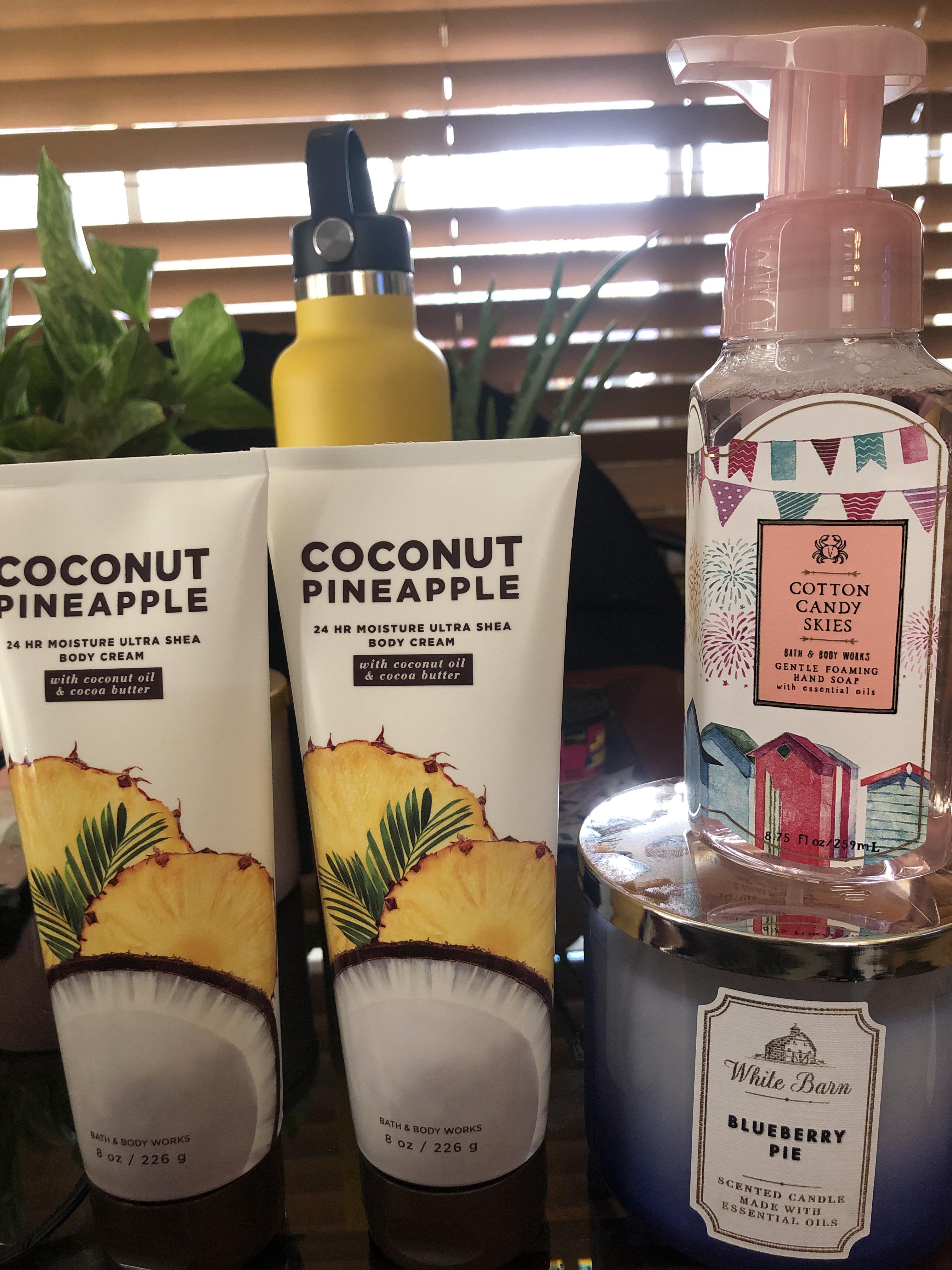 Finally got my coconut pineapple body cream! It smells just as good as