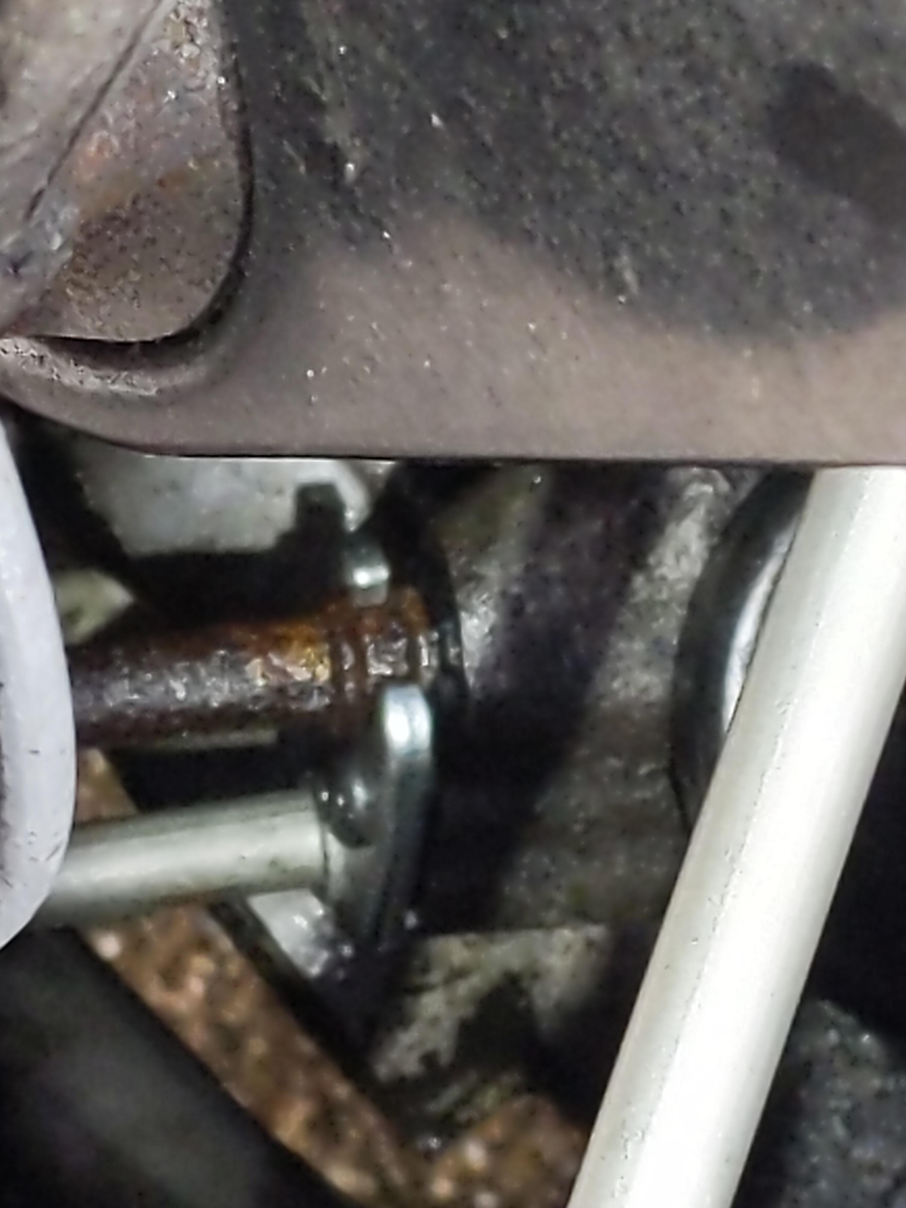 2009 tahoe power steering pressure hose seal keeps bursting r