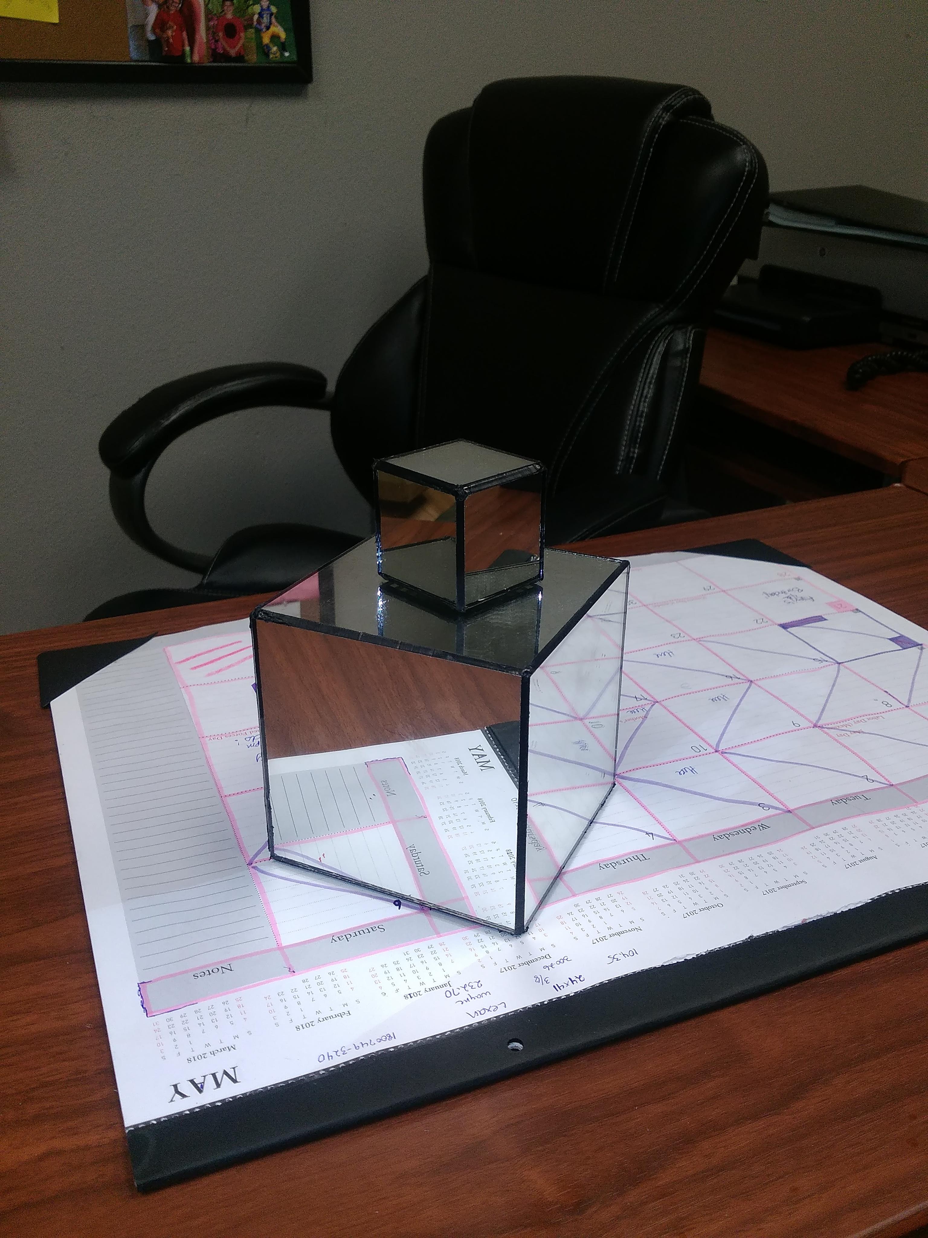 mirror cubes r/mildlyinteresting