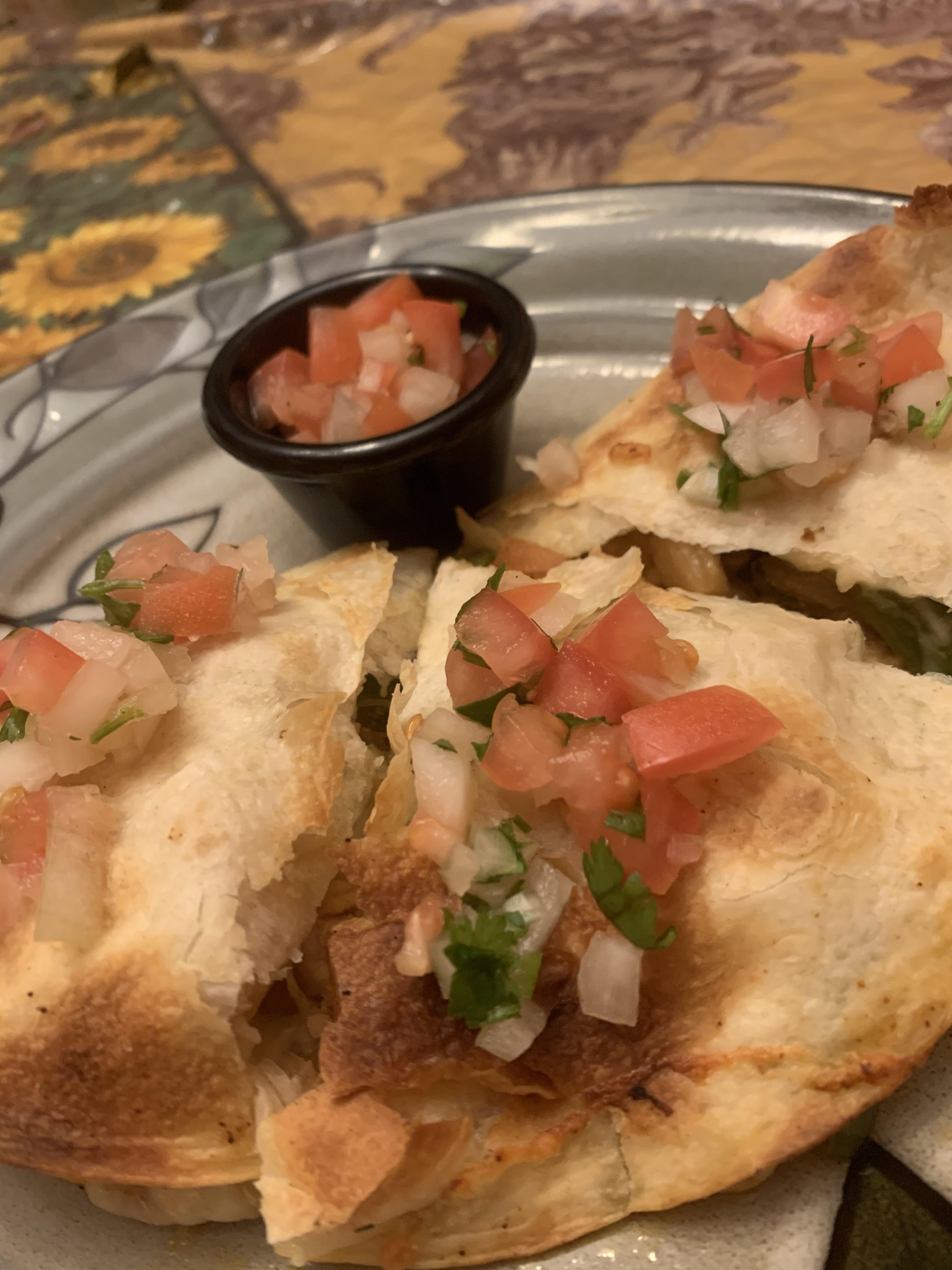 Southwest Chicken Pineapple Quesadillas! r/hellofresh