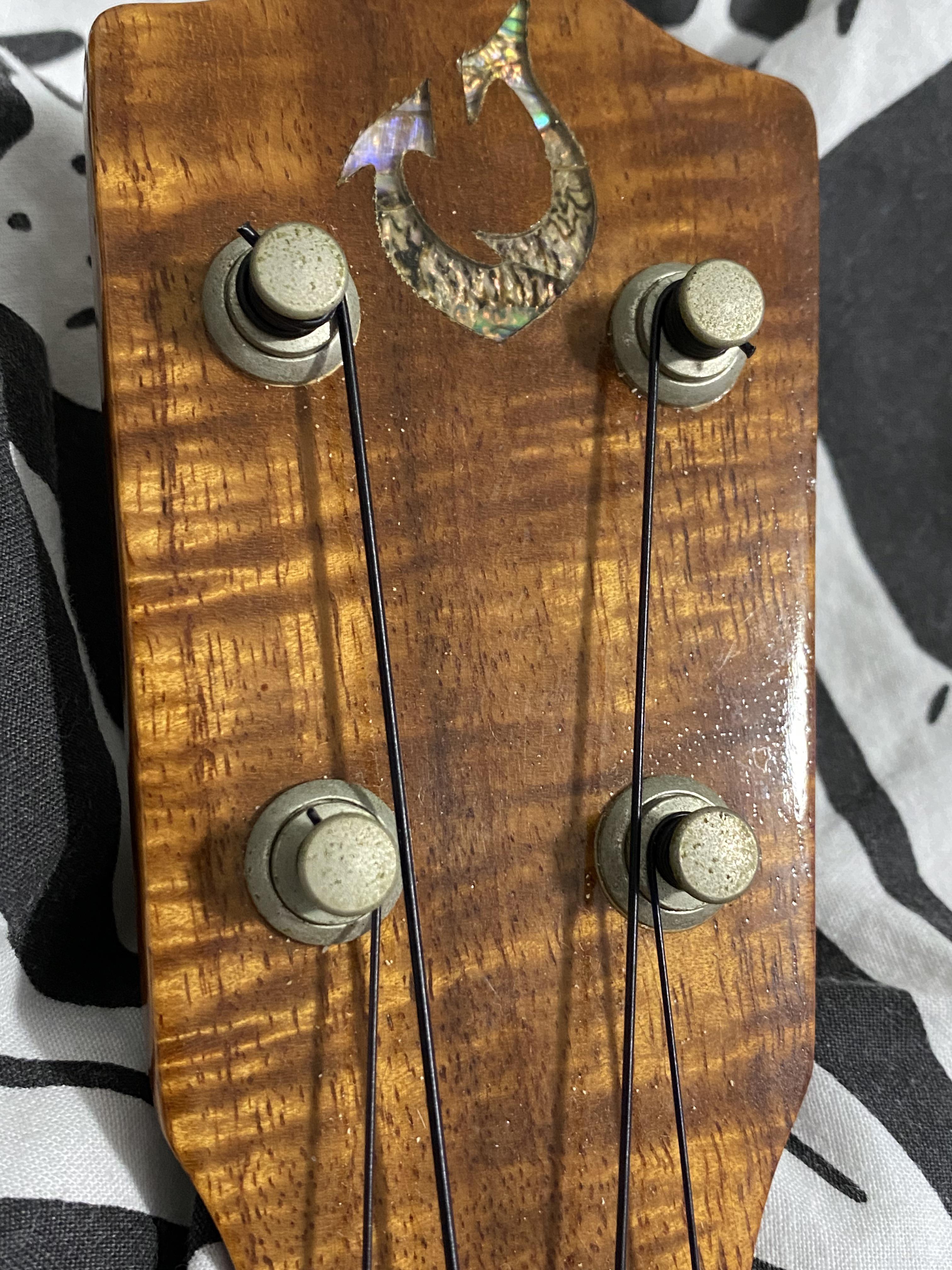 How to clean my ukulele? I haven’t cleaned my ukulele in years and only