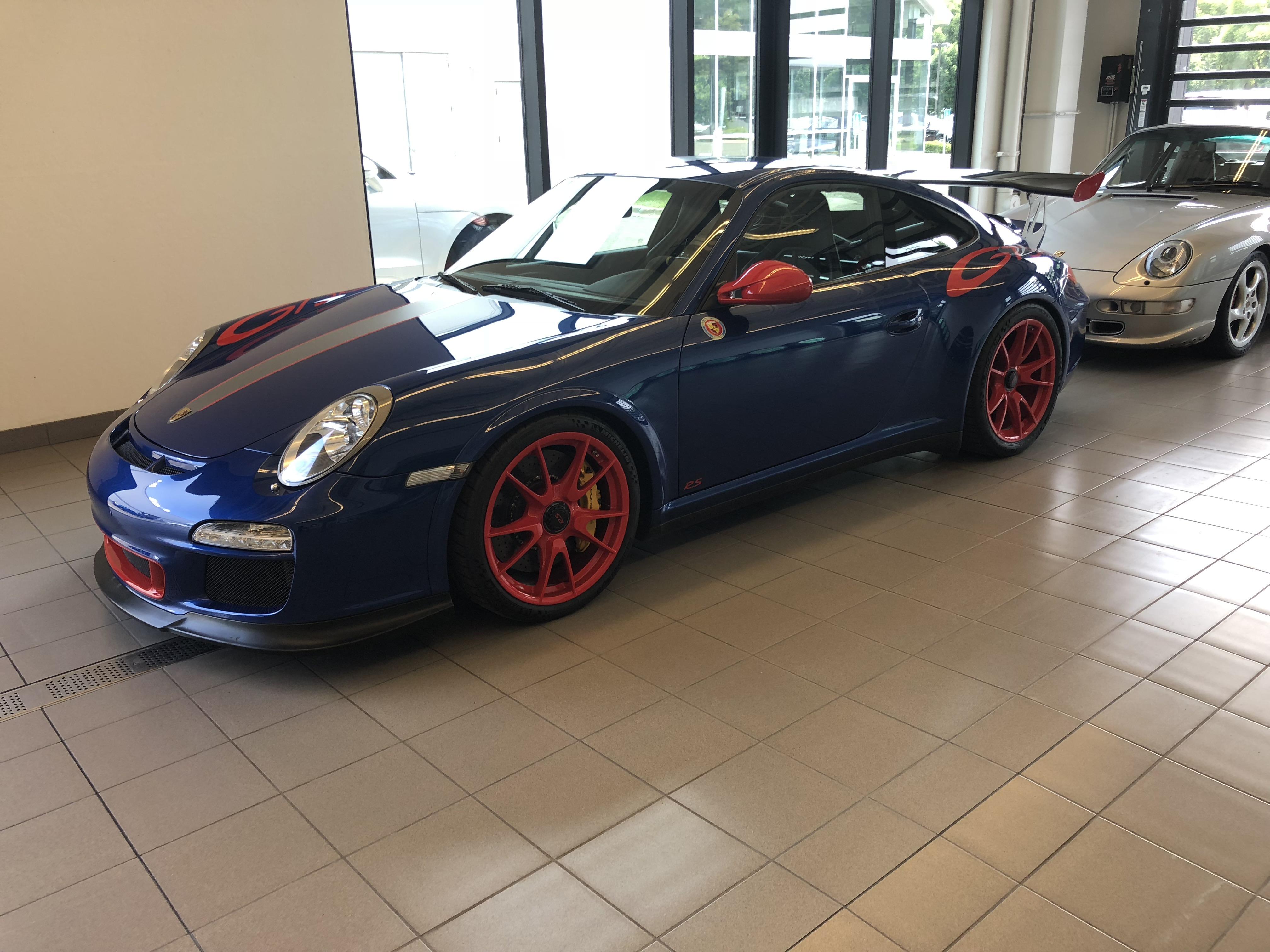Amazing 997.2 GT3RS at Porsche Minneapolis r/Porsche