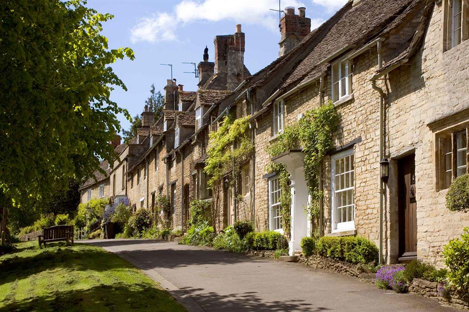 Burford, Oxfordshire, England r/VillagePorn