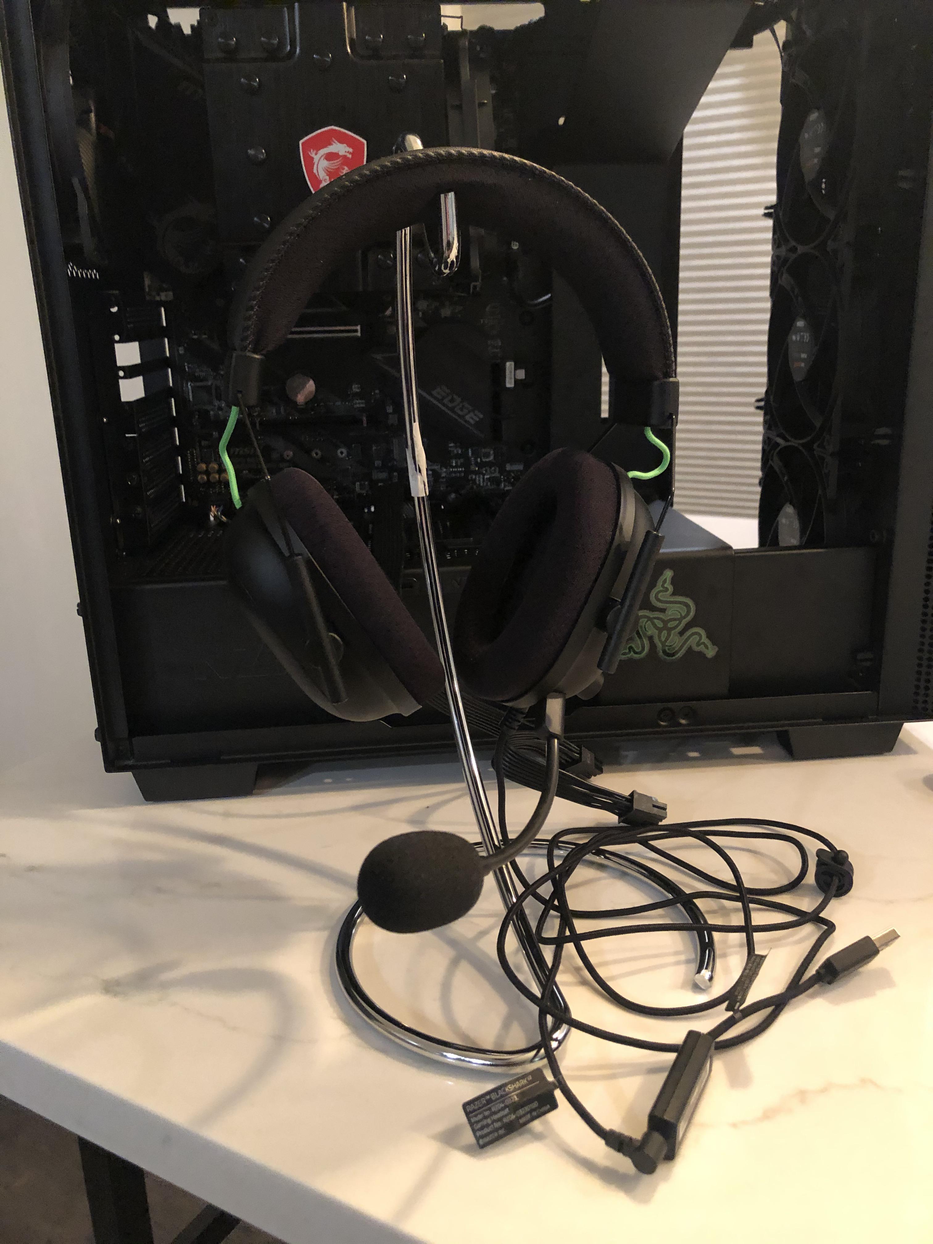 Pc Hack Instead of a headset holder buy a banana holder for cheaper