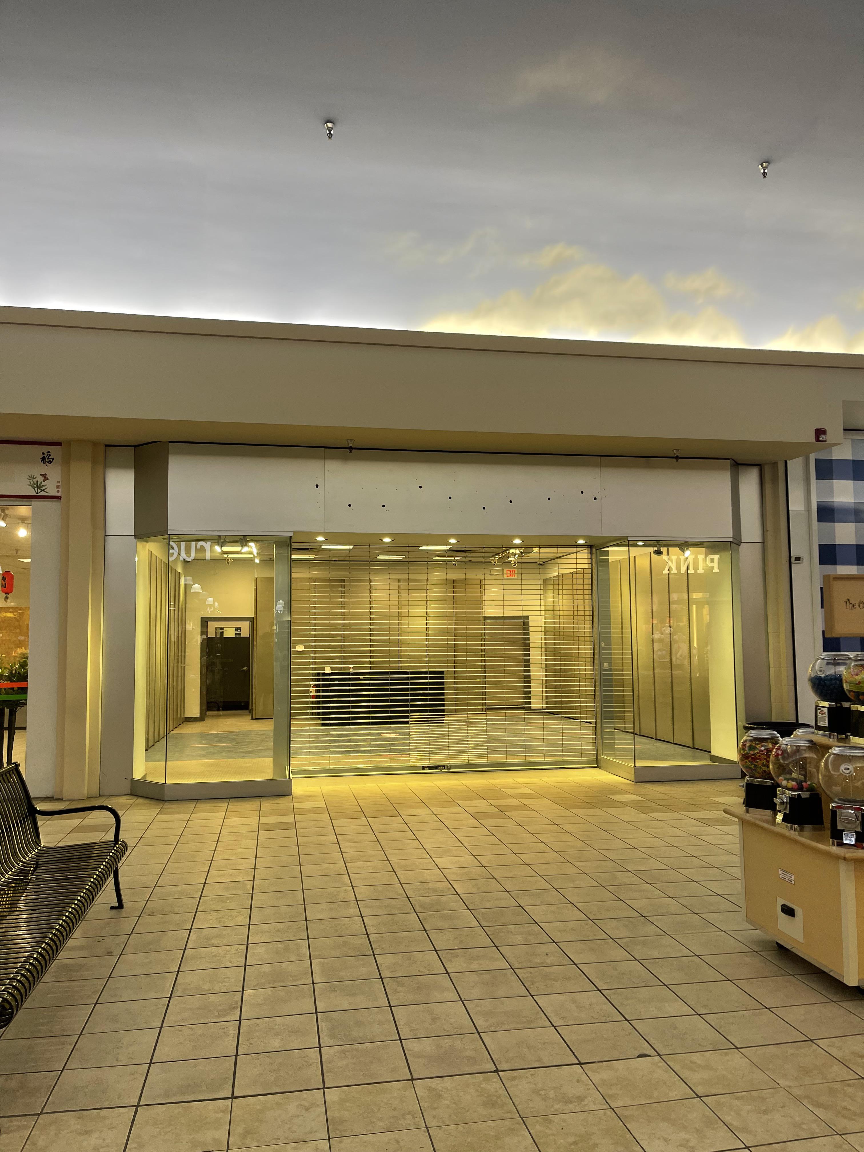 The old FootLocker at Wenatchee Valley Mall r/Wenatchee