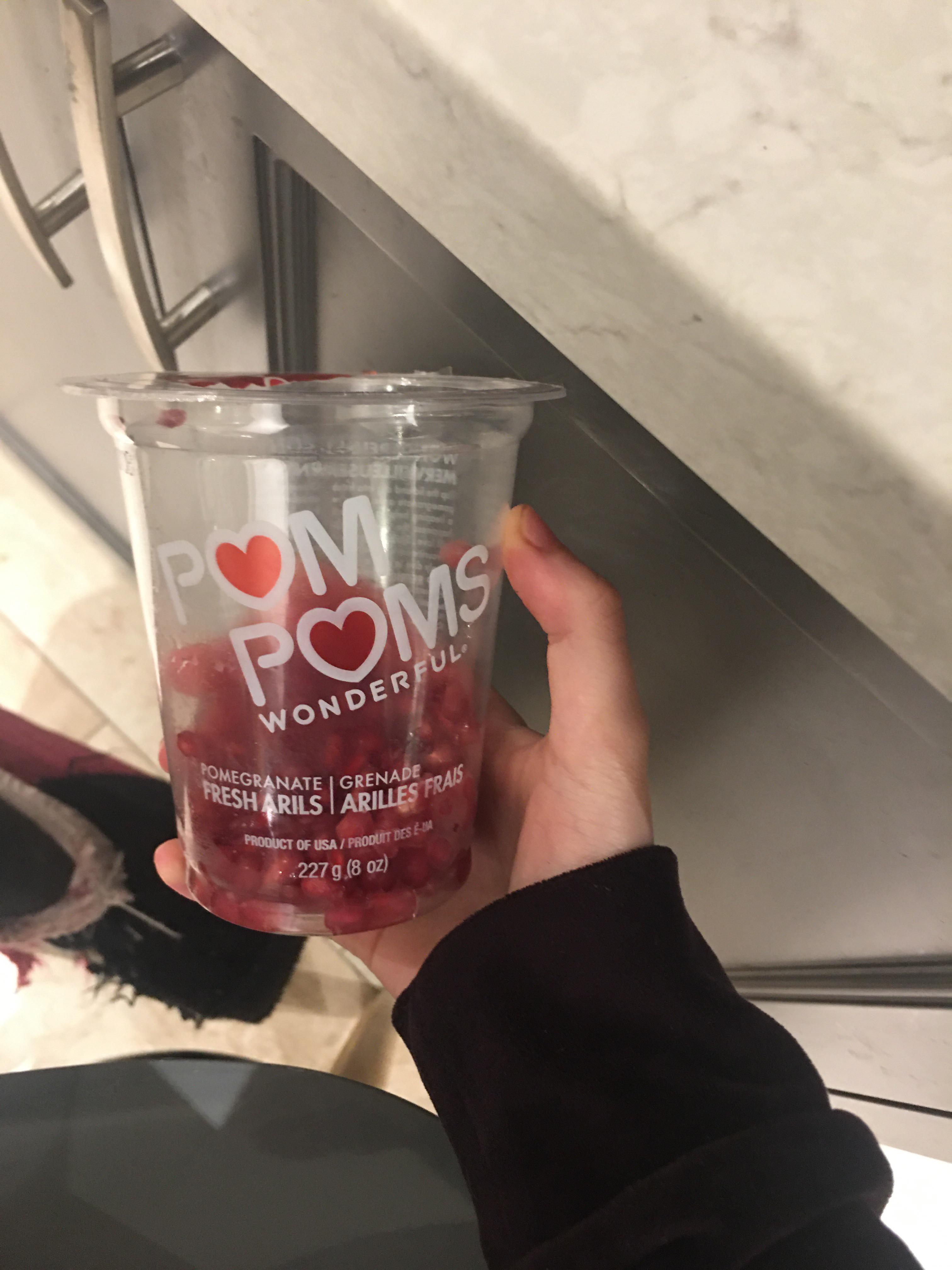 What Do Pomegranates Smell Like Grooming Wise