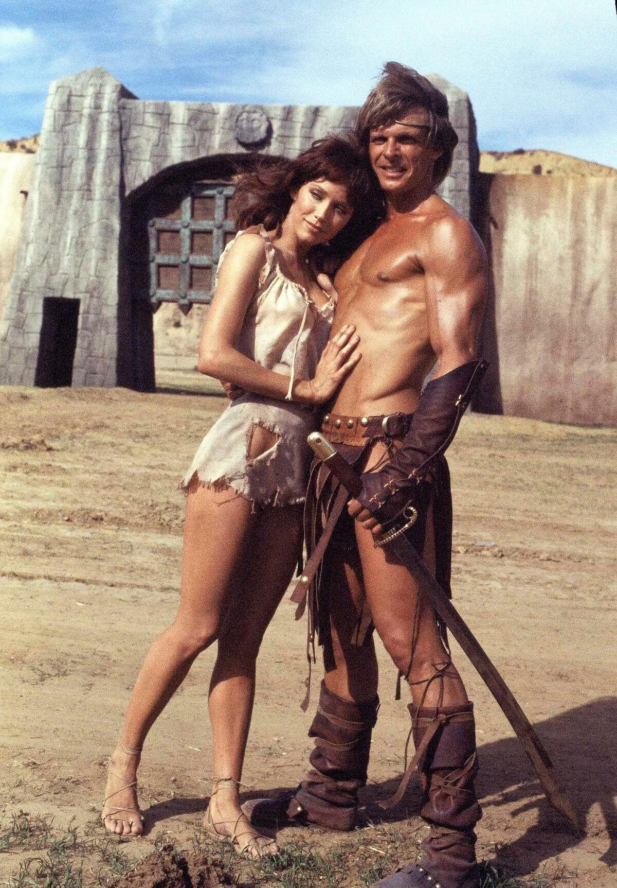 Tanya Roberts and Marc Singer (1982) : OldSchoolCelebs