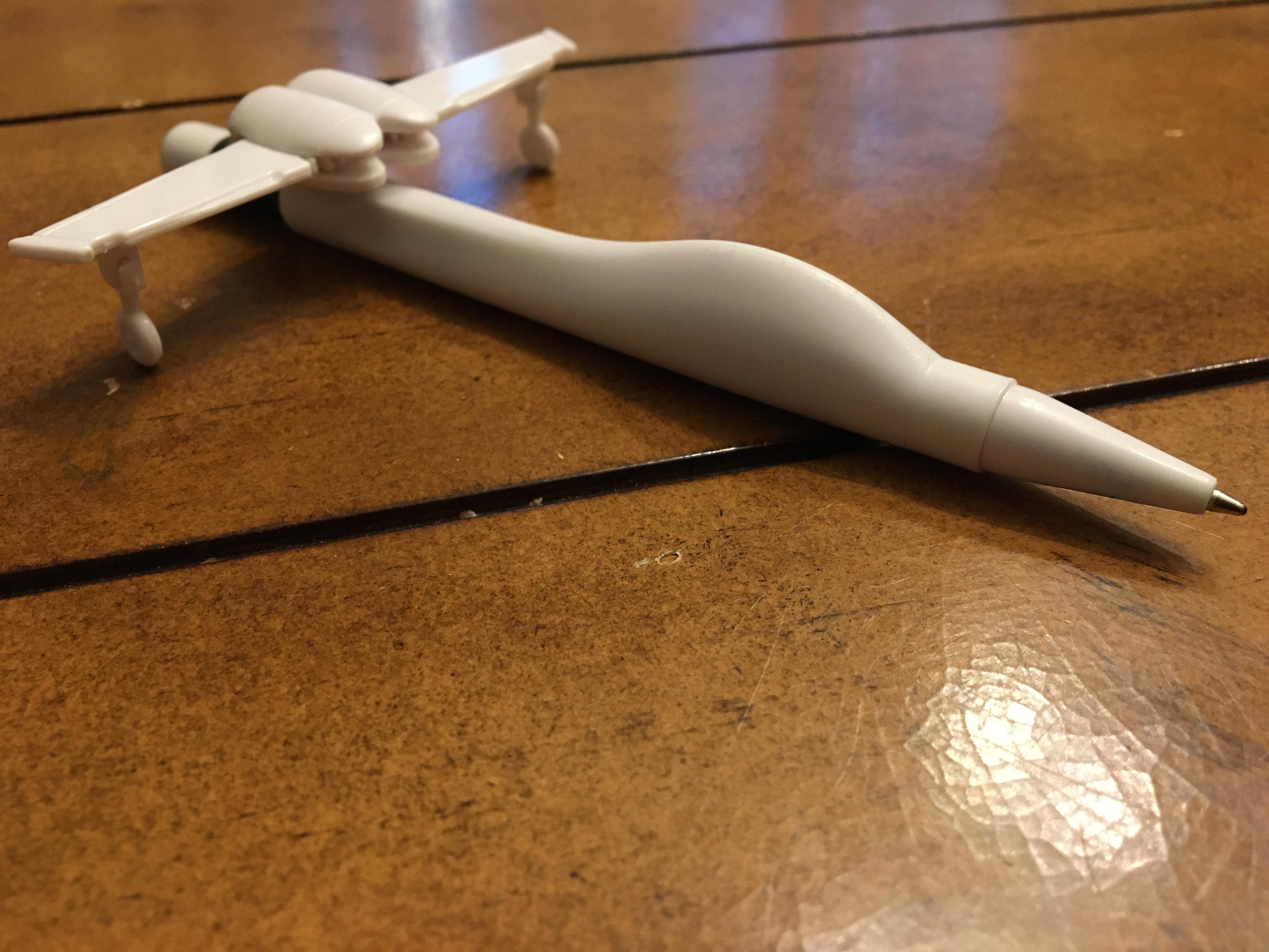 This Airplane pen with foldable wings and folding landing gear r