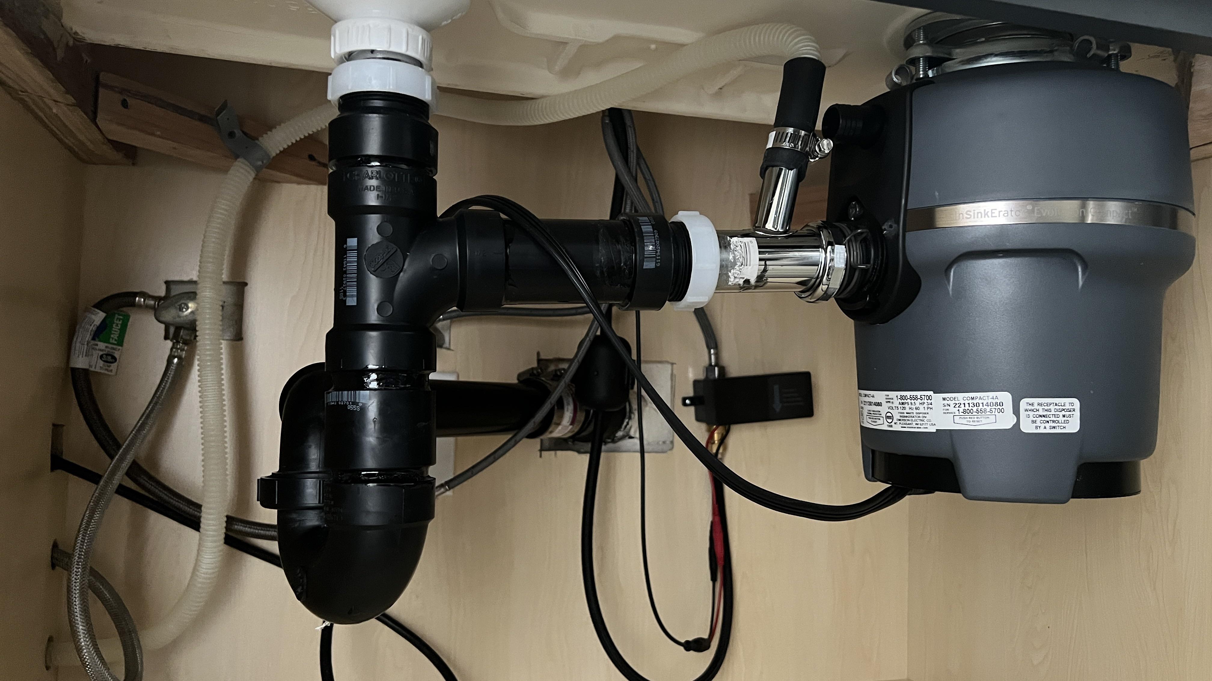 Proper dishwasher hose connection? r/Plumbing