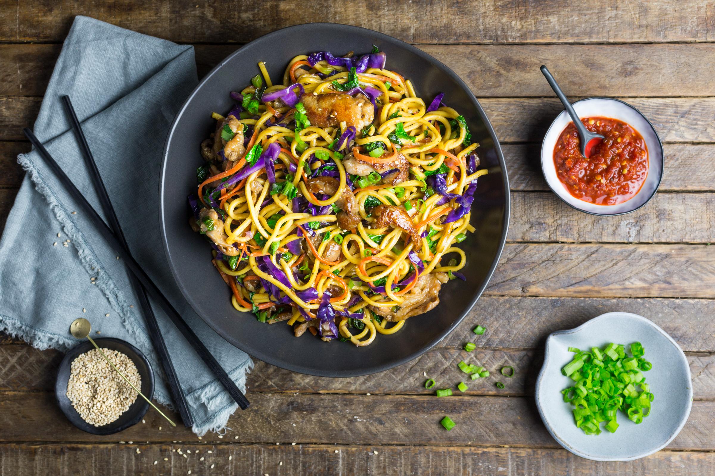 Stir Fried Lo Mein Noodles With Pork And Vegetables r/tonightsdinner