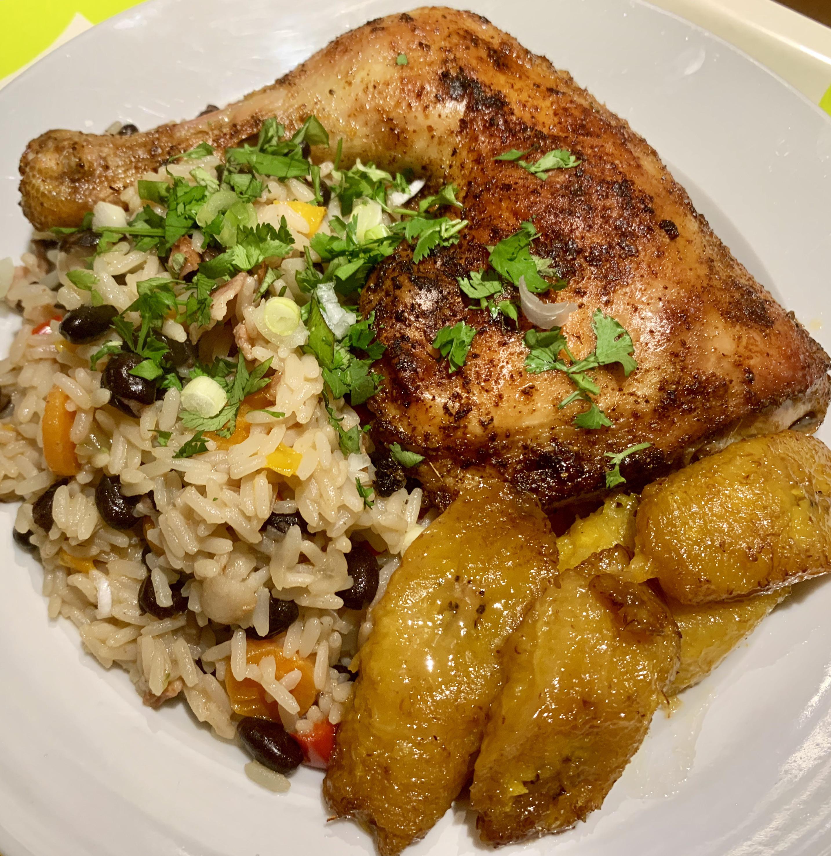 [homemade] roasted chicken, rice and beans, fried sweet plantains r/food