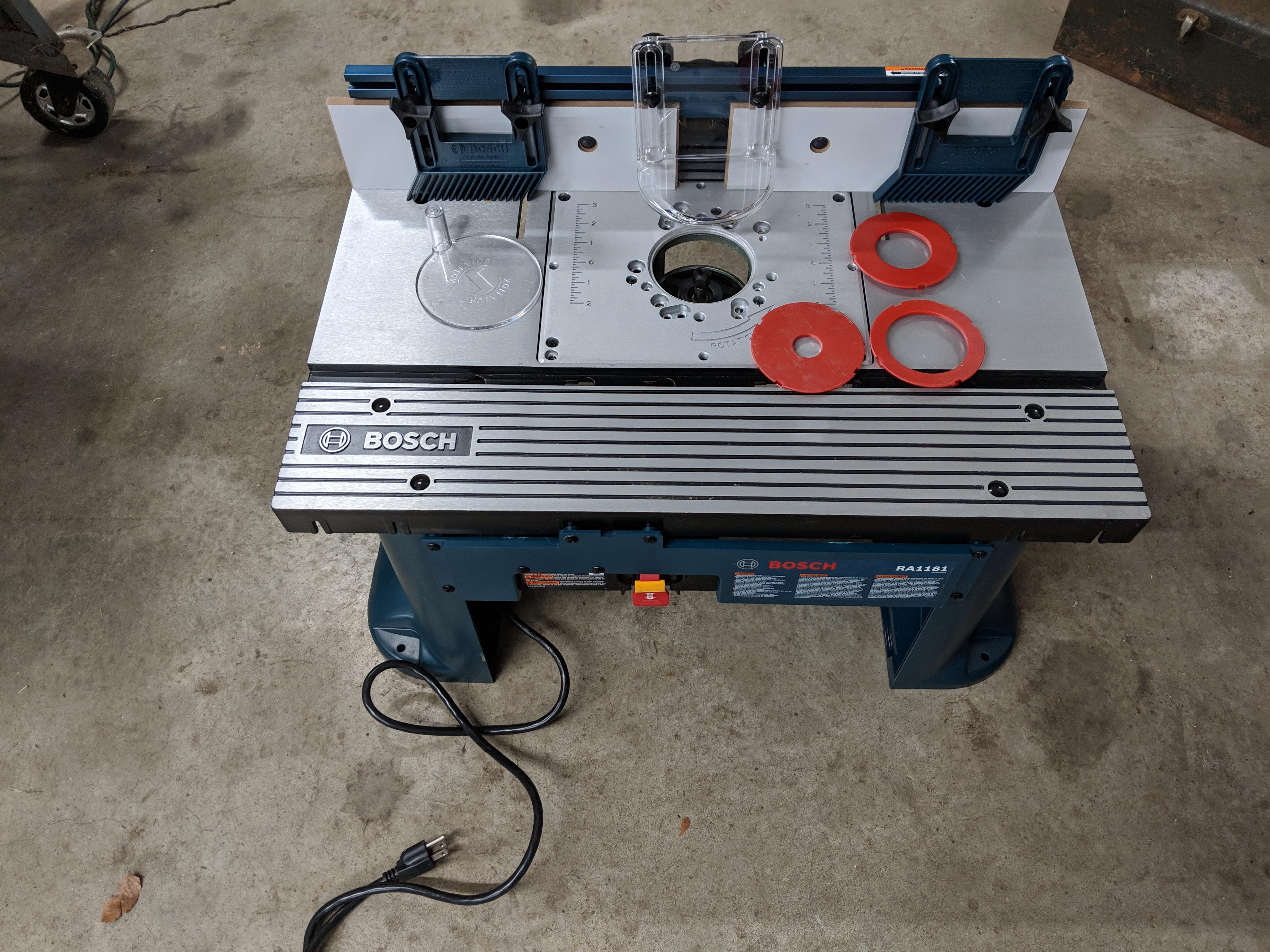 Not much better than putting together a new tool on a Sunday. Bosch RA1181 router table. Liking