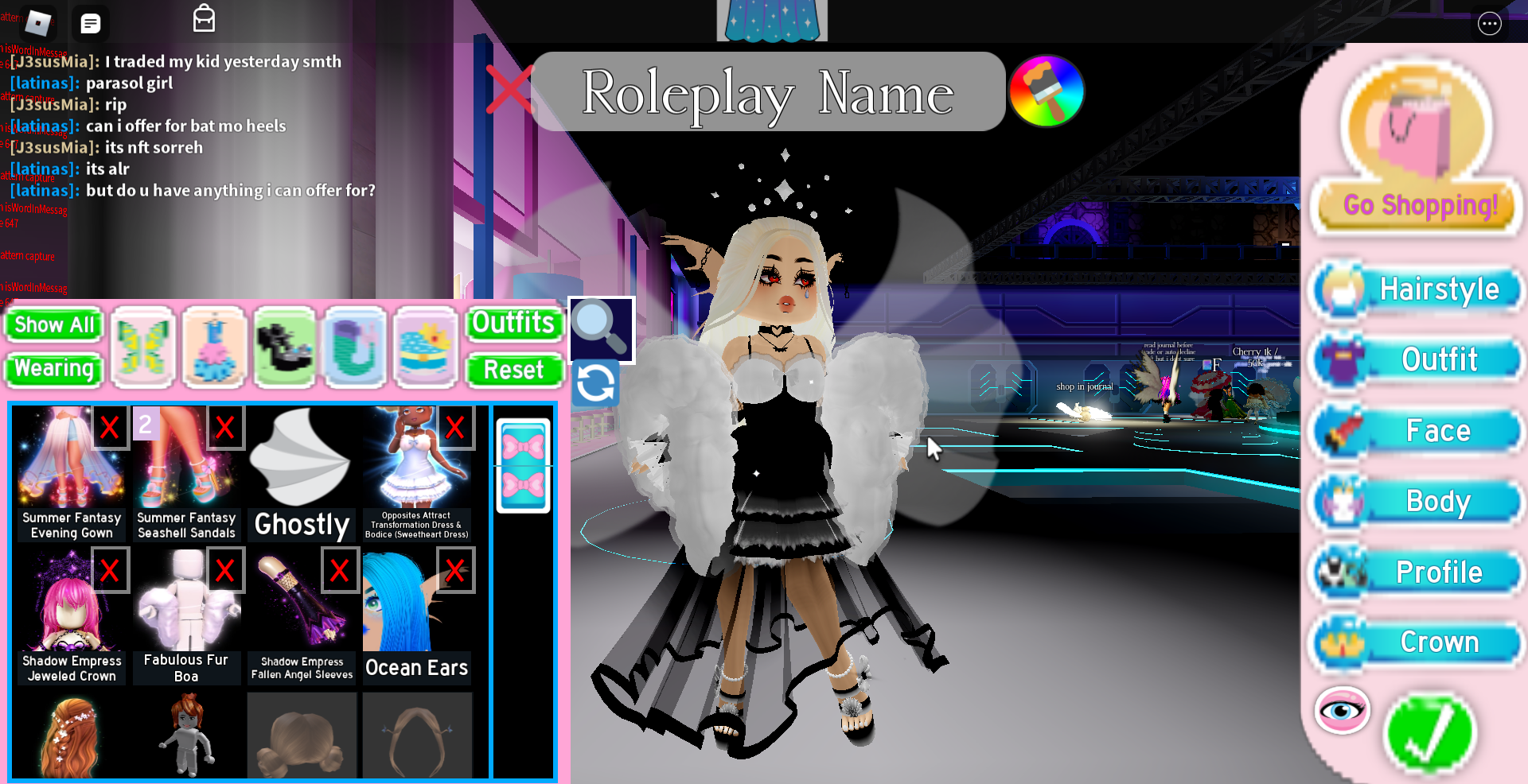 Do any of you guys experience this glitch while playing Royale High