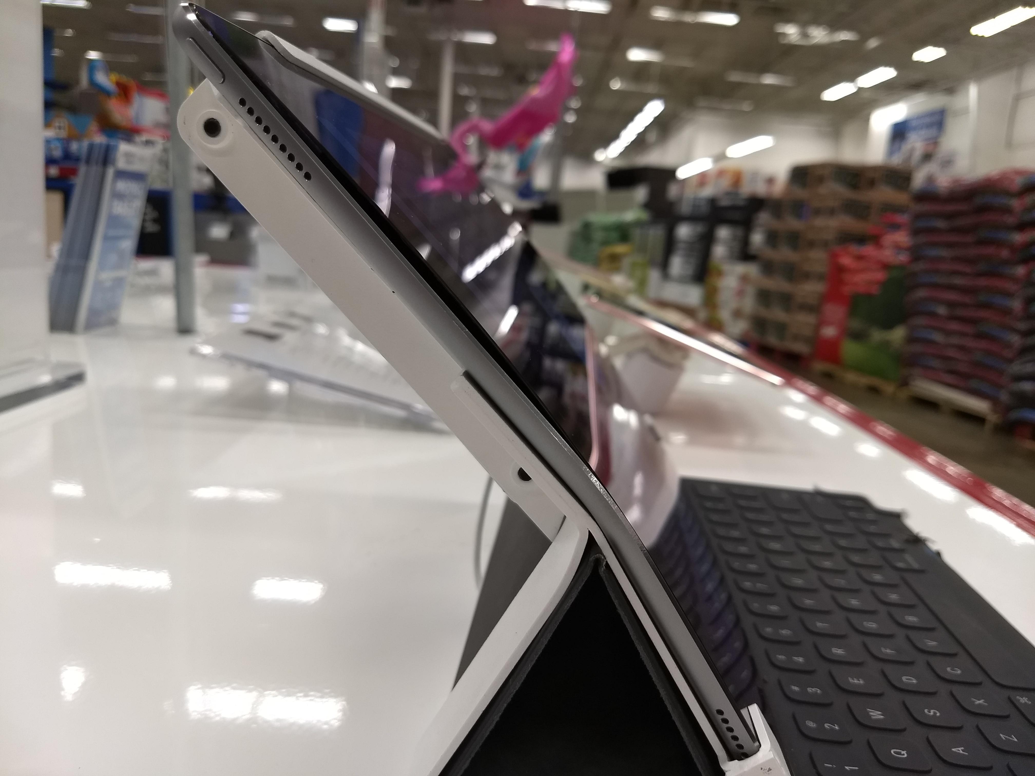 New curved ipad at Costco . r/techsupportgore