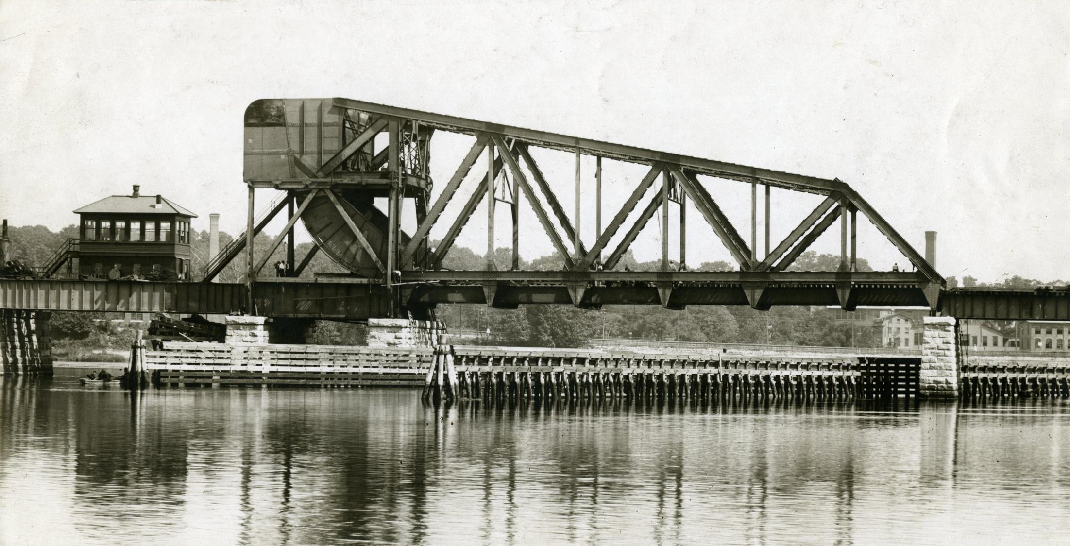 A rare photo of the Crook Point bridge in Providence (aka the "StuckUp