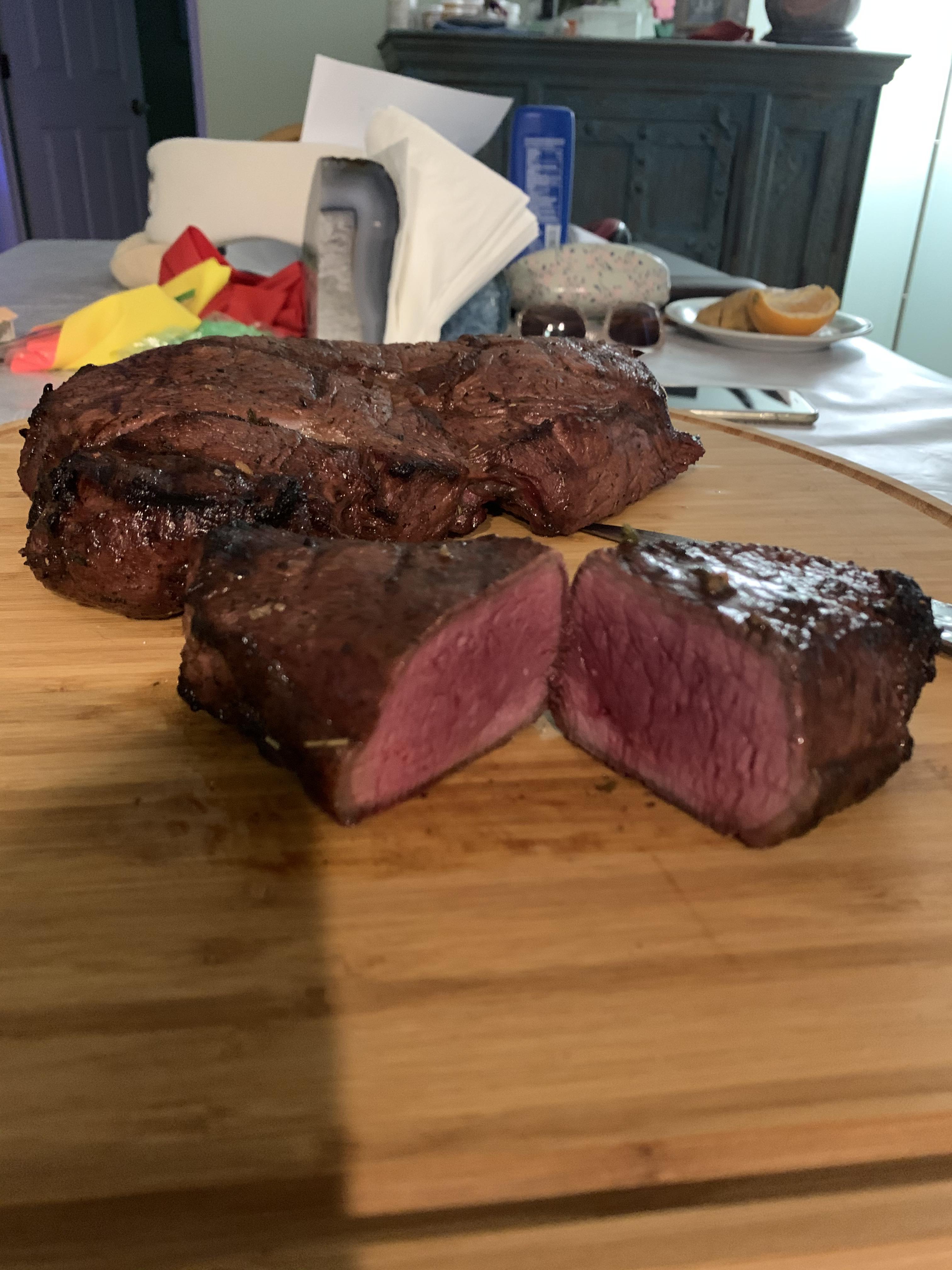 2 1/2” thick sirloin steak! Treagerlishish!! r/Traeger