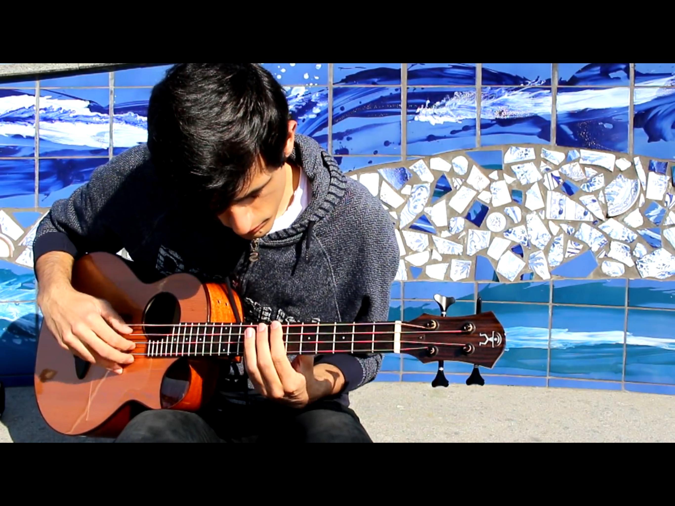 What model of acoustic bass does Davie504 play? r/BassGuitar