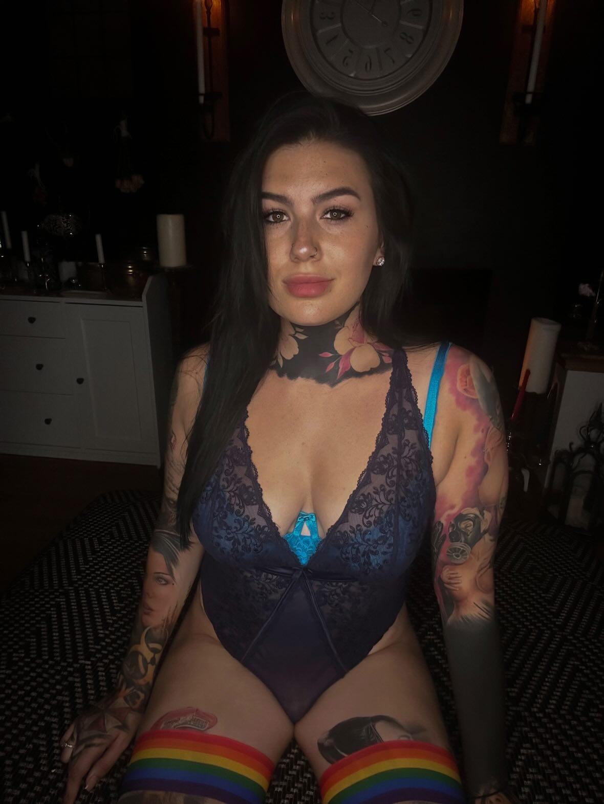 Athina (@doseofdoxyx) [Onlyfans] : babesdirectory