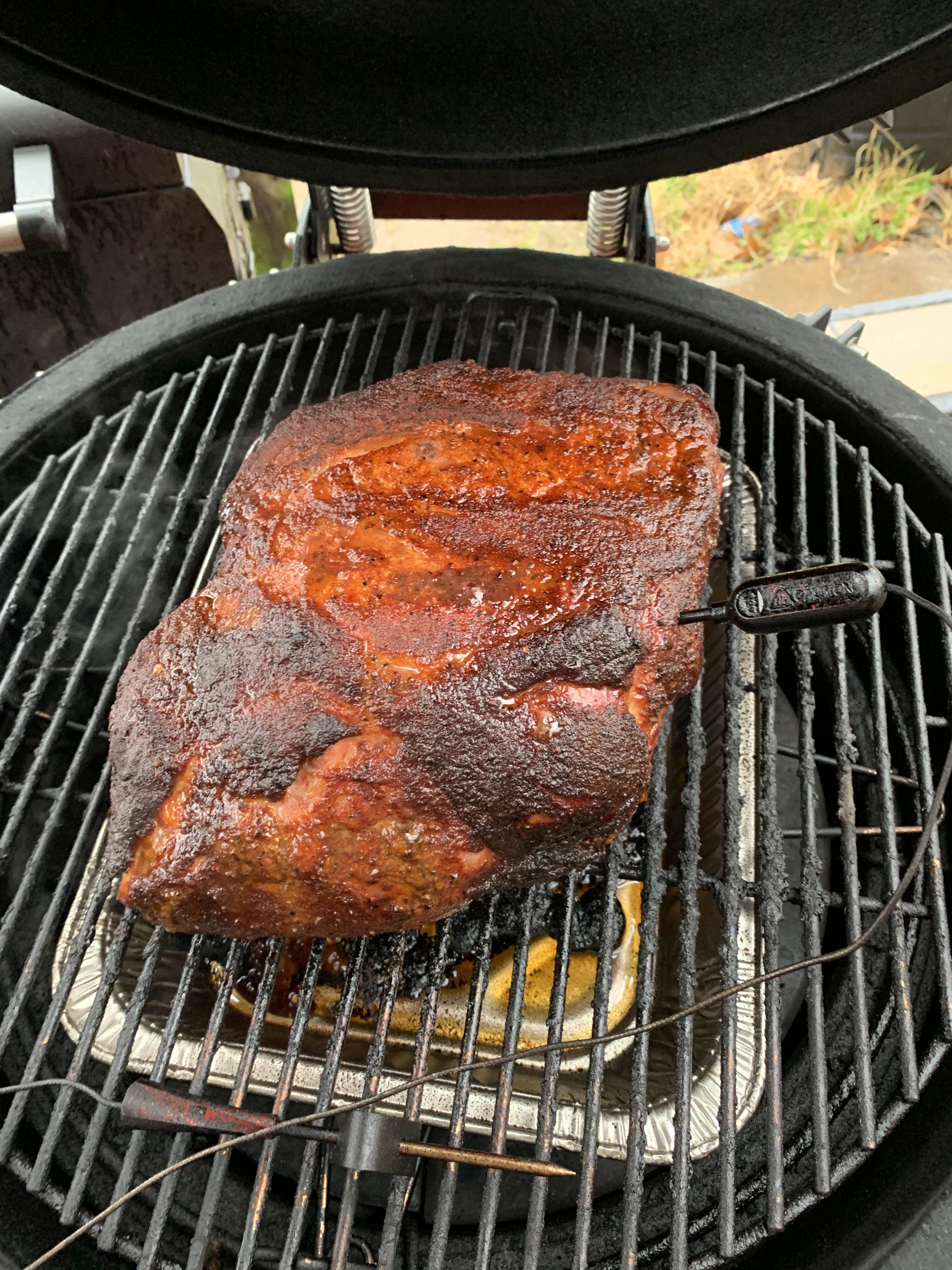 Pork butt on the kamado joe r/BBQ
