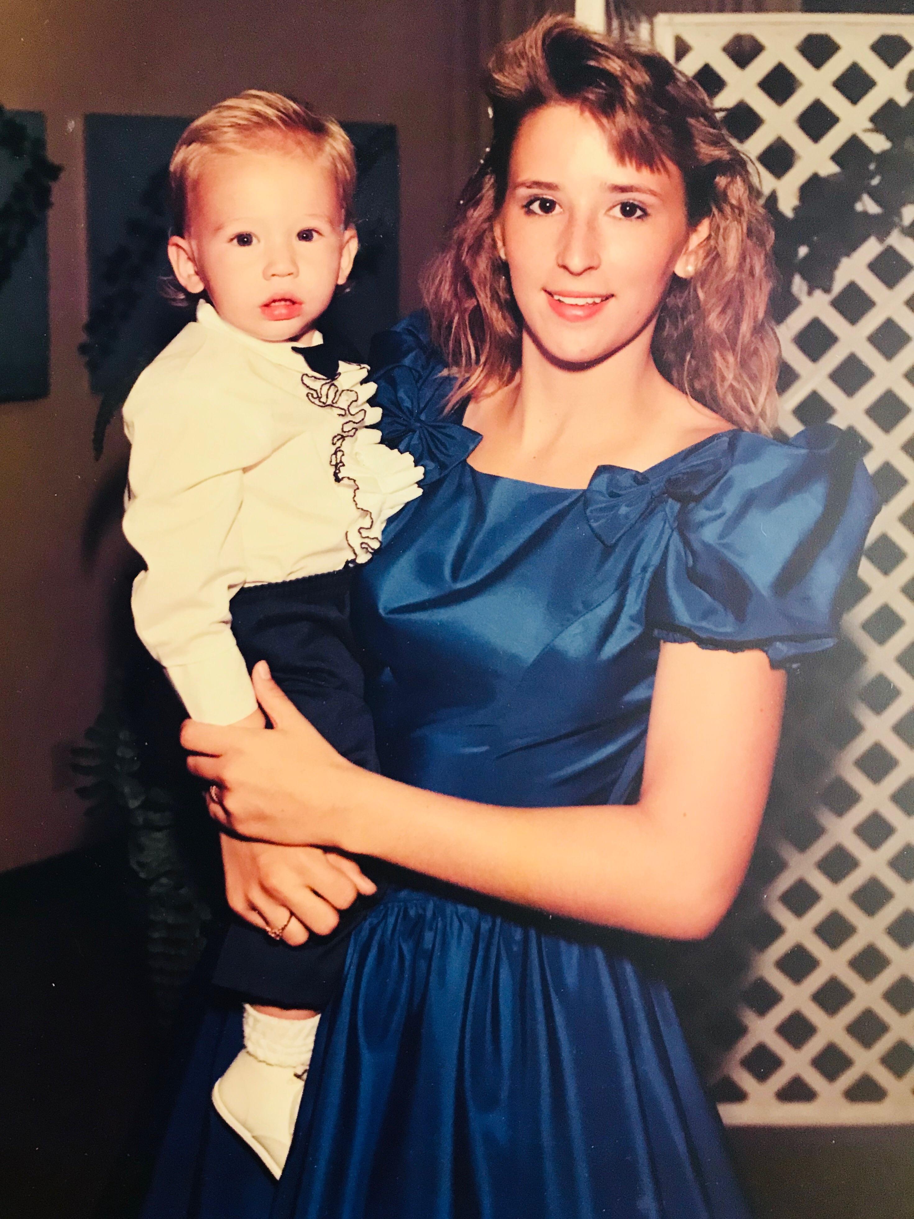 I had very large hands as a child. r/pics