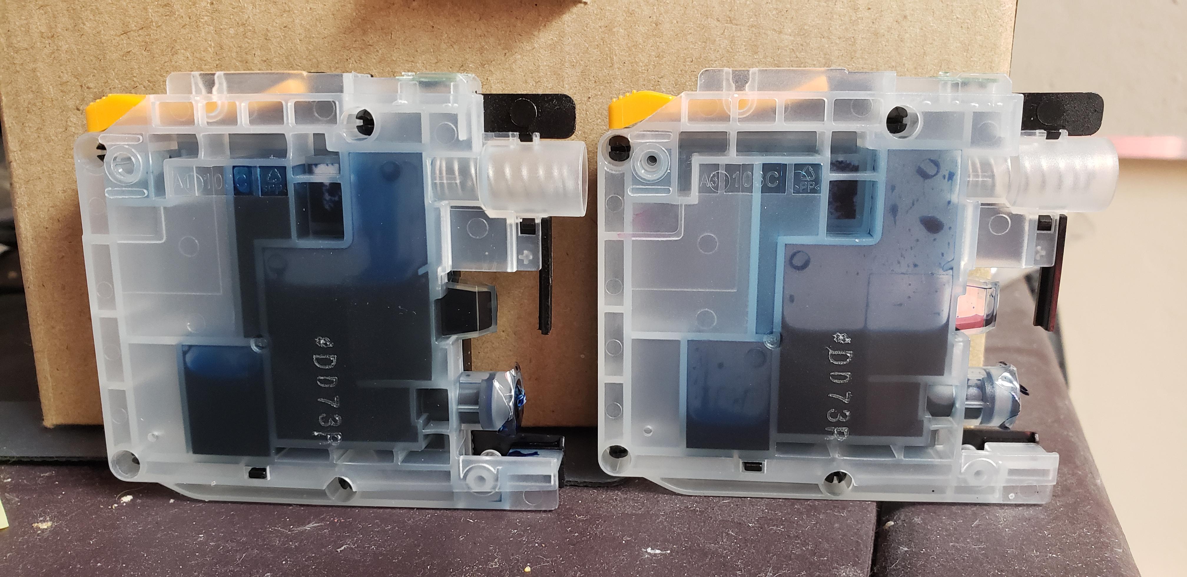 The difference between a brand new ink cartridge and the "empty" one. r/assholedesign