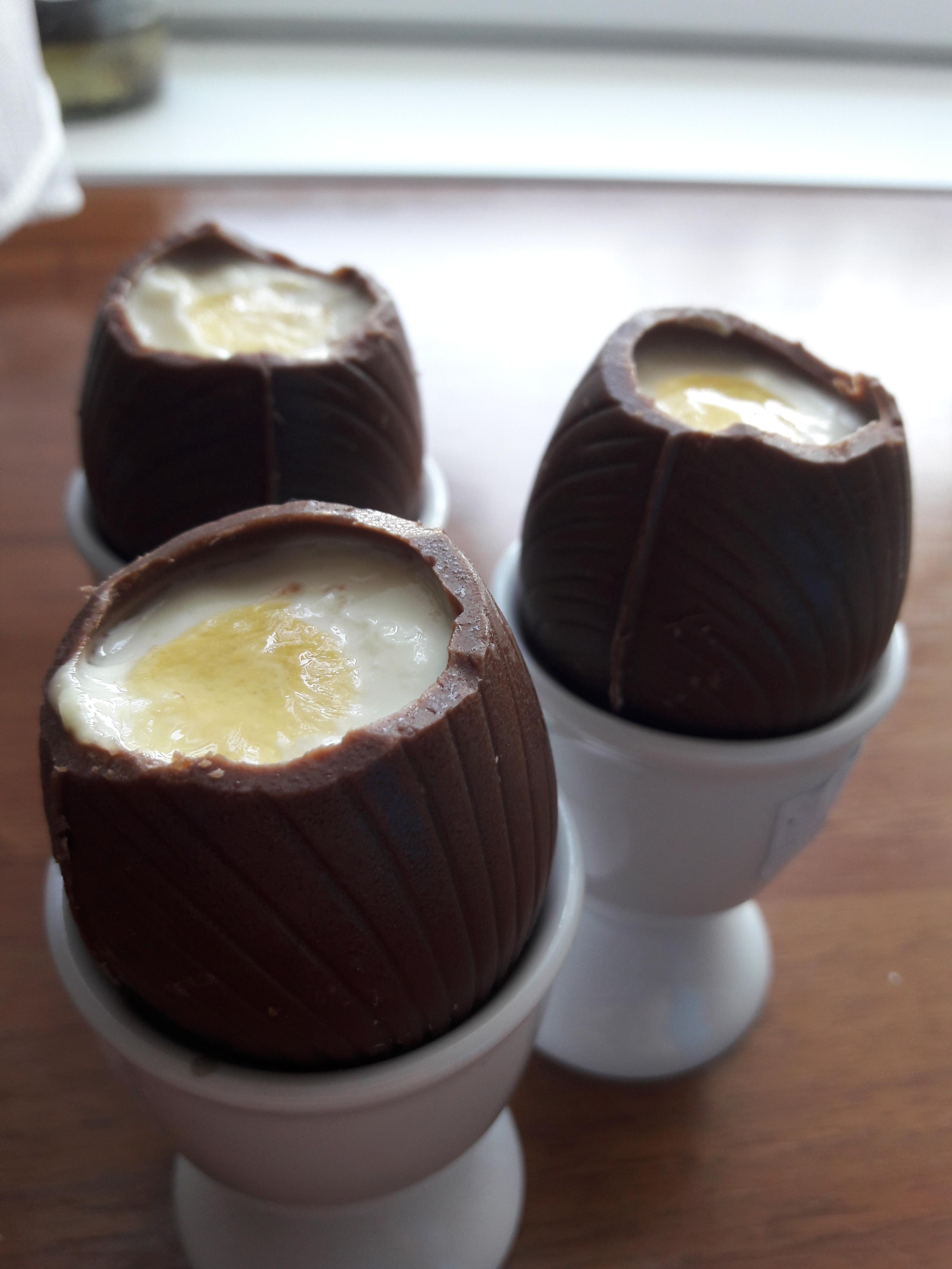Easter chocolate eggs with cheesecake inside recipes