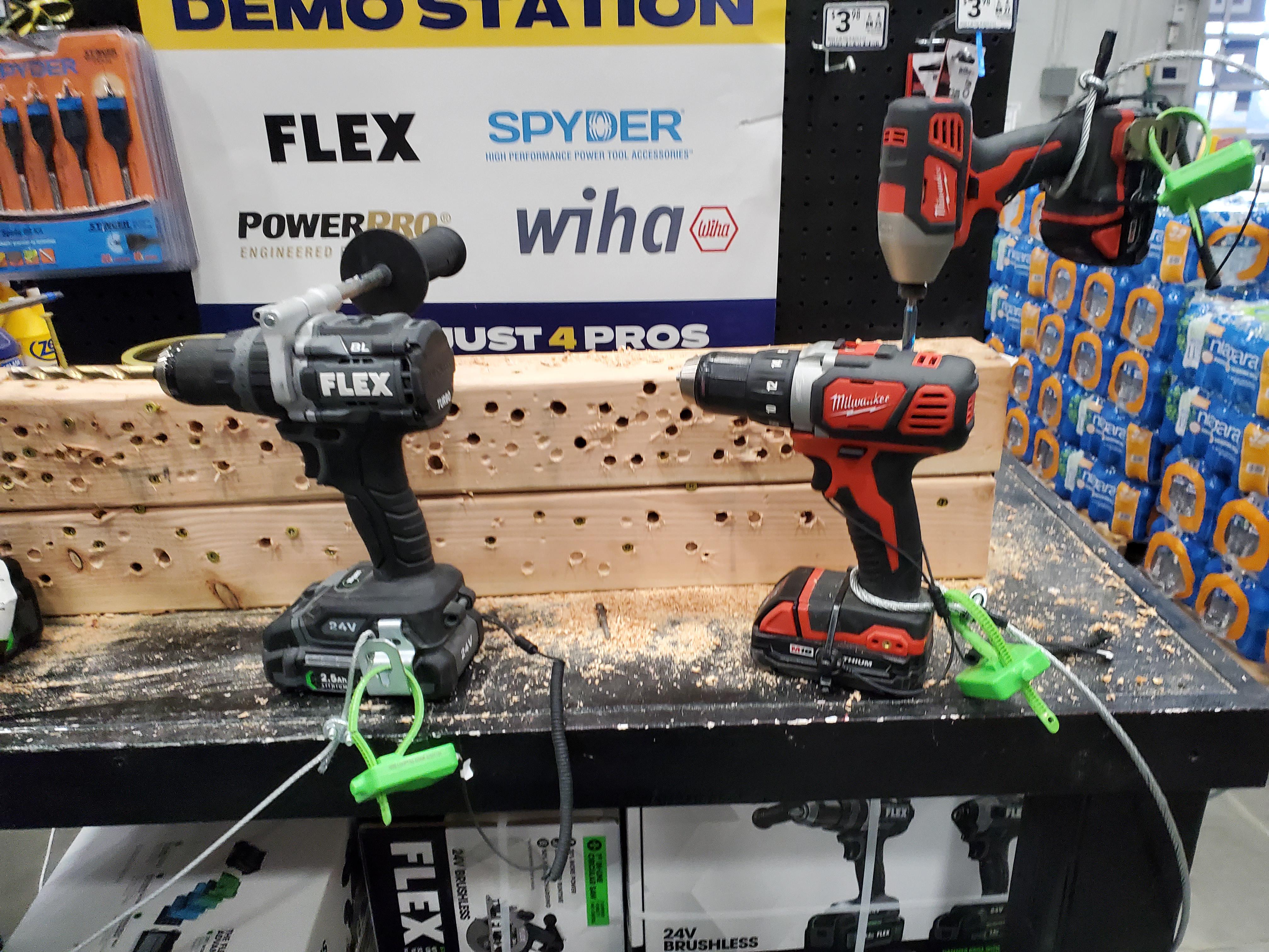 Flex vs brushed Milwaukee w/ 1.5 aH battery. A close competition? r