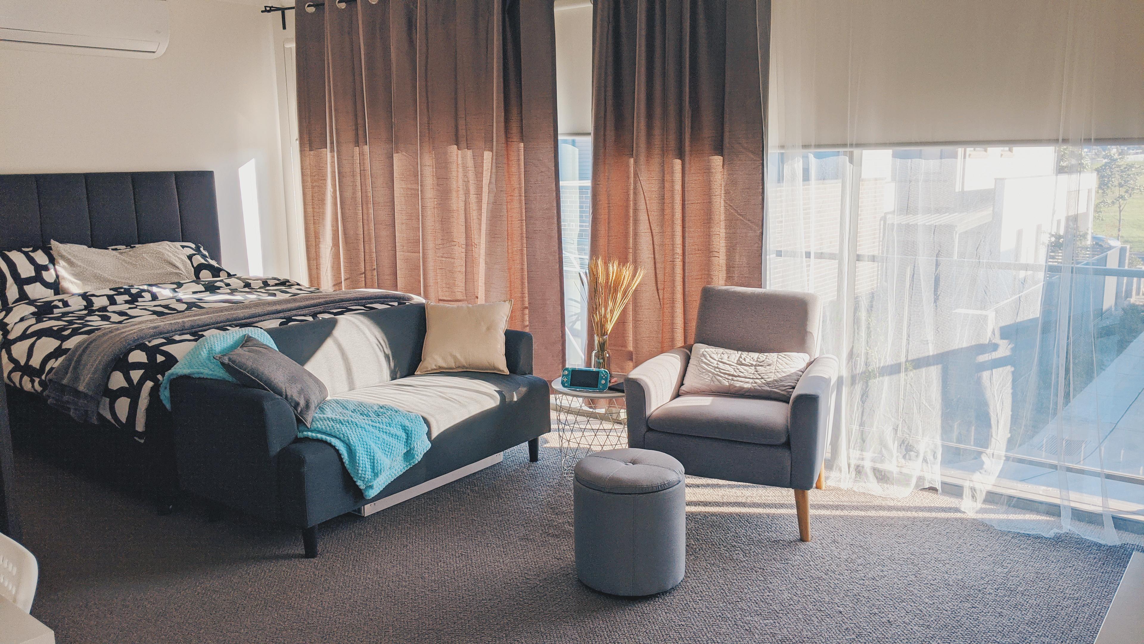 Living and Bedroom Area in my Studio apartment Sydney, Australia r