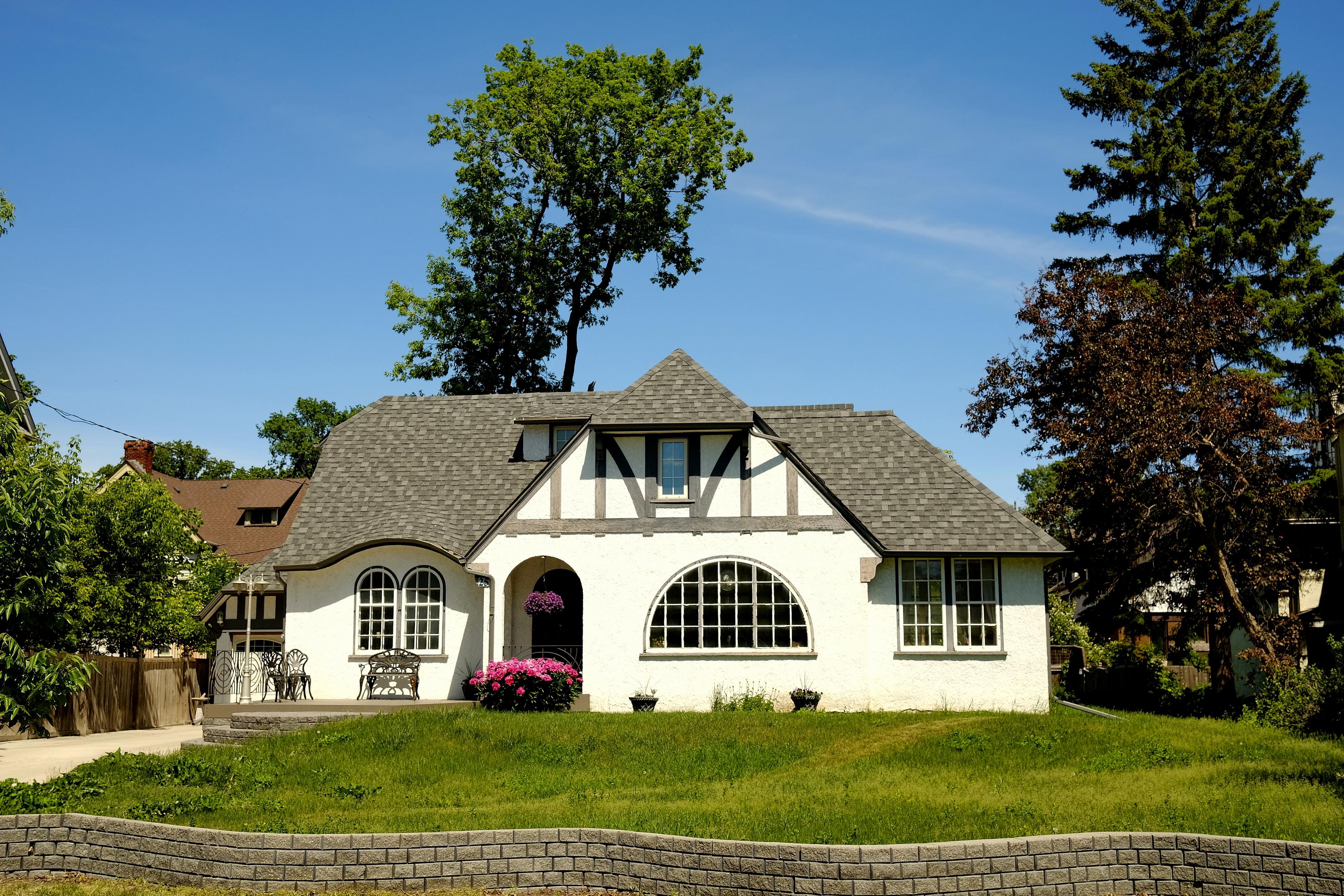 Armstrong's Point A Home in Winnipeg, Canada [See Comments] [OC] r