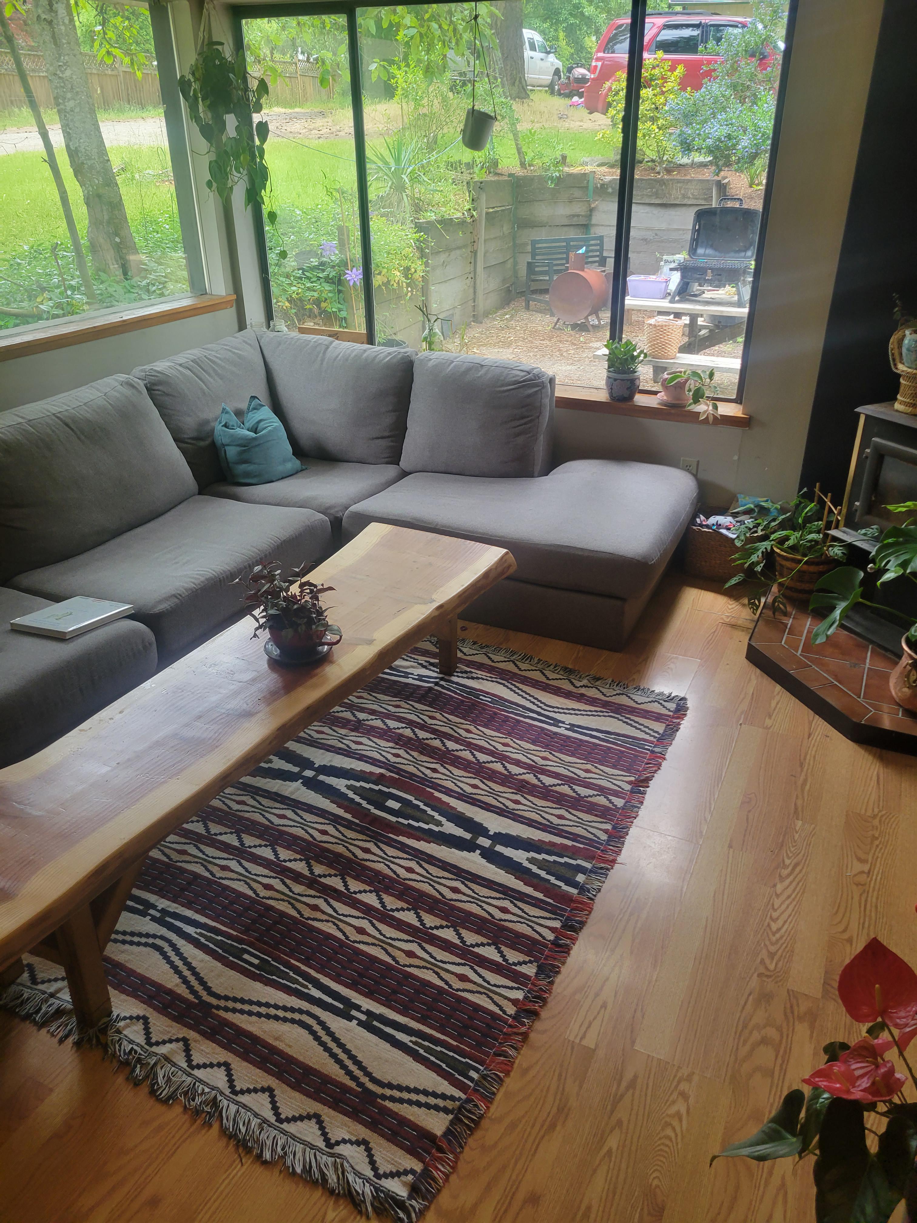 Found this blanket today at goodwill. Tempted to use it as a 'rug