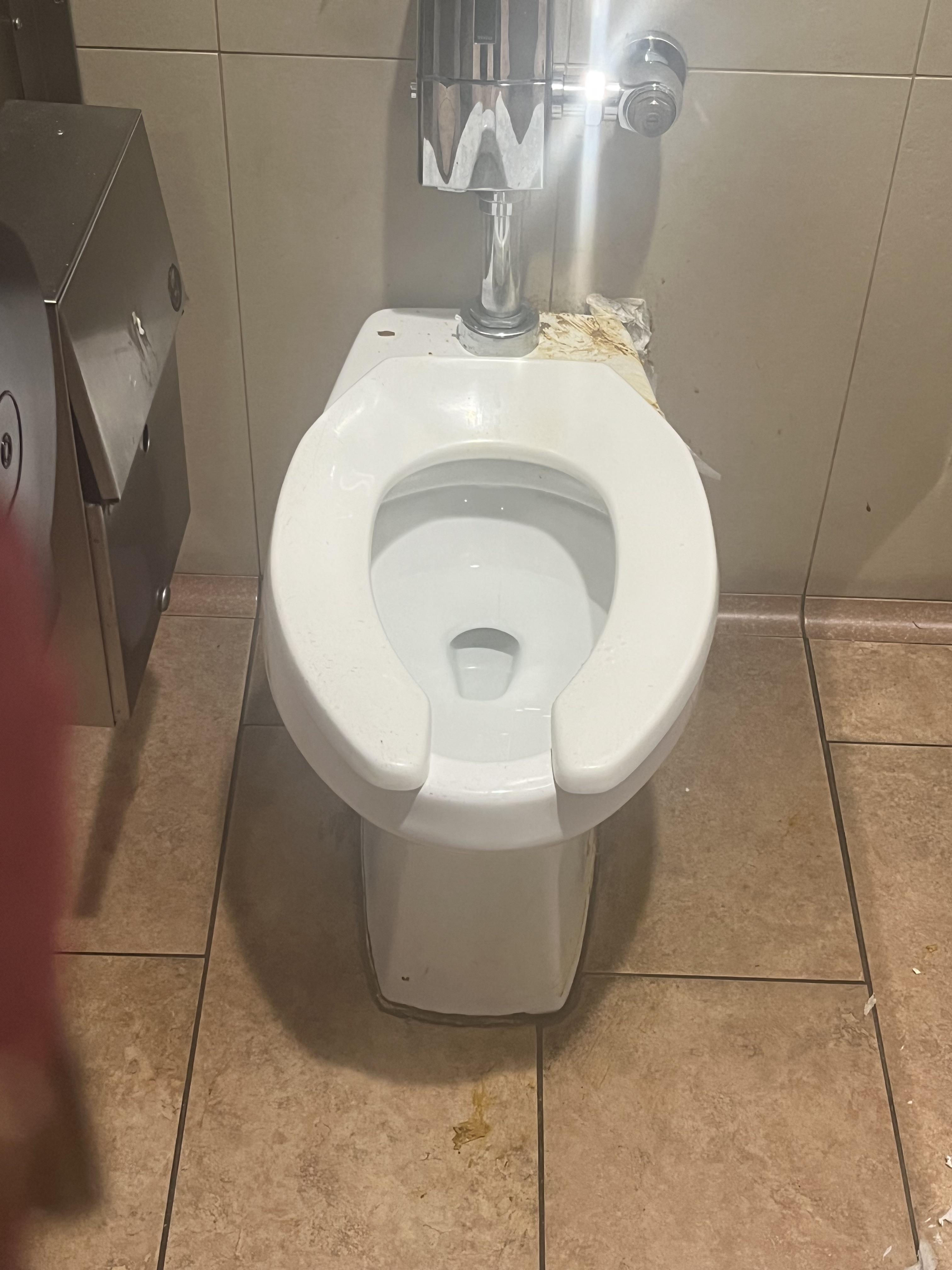 Front Ladies Restroom at Walmart (Part 2) : r/walmart