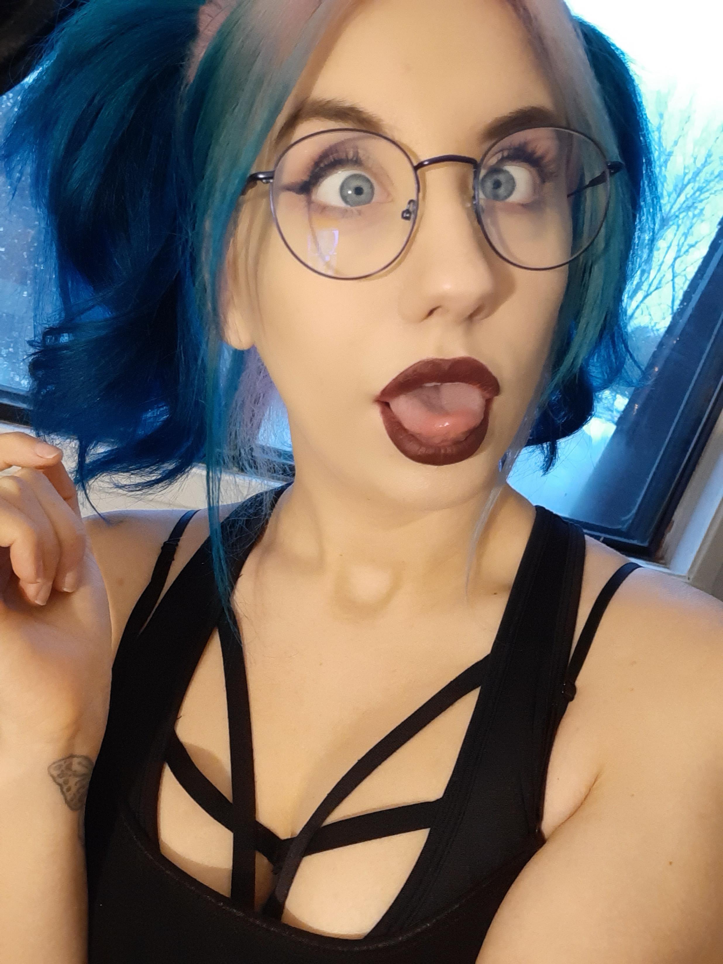 79 best u/xoklau images on Pholder | Quebecoise, Emogirls and Gothsluts