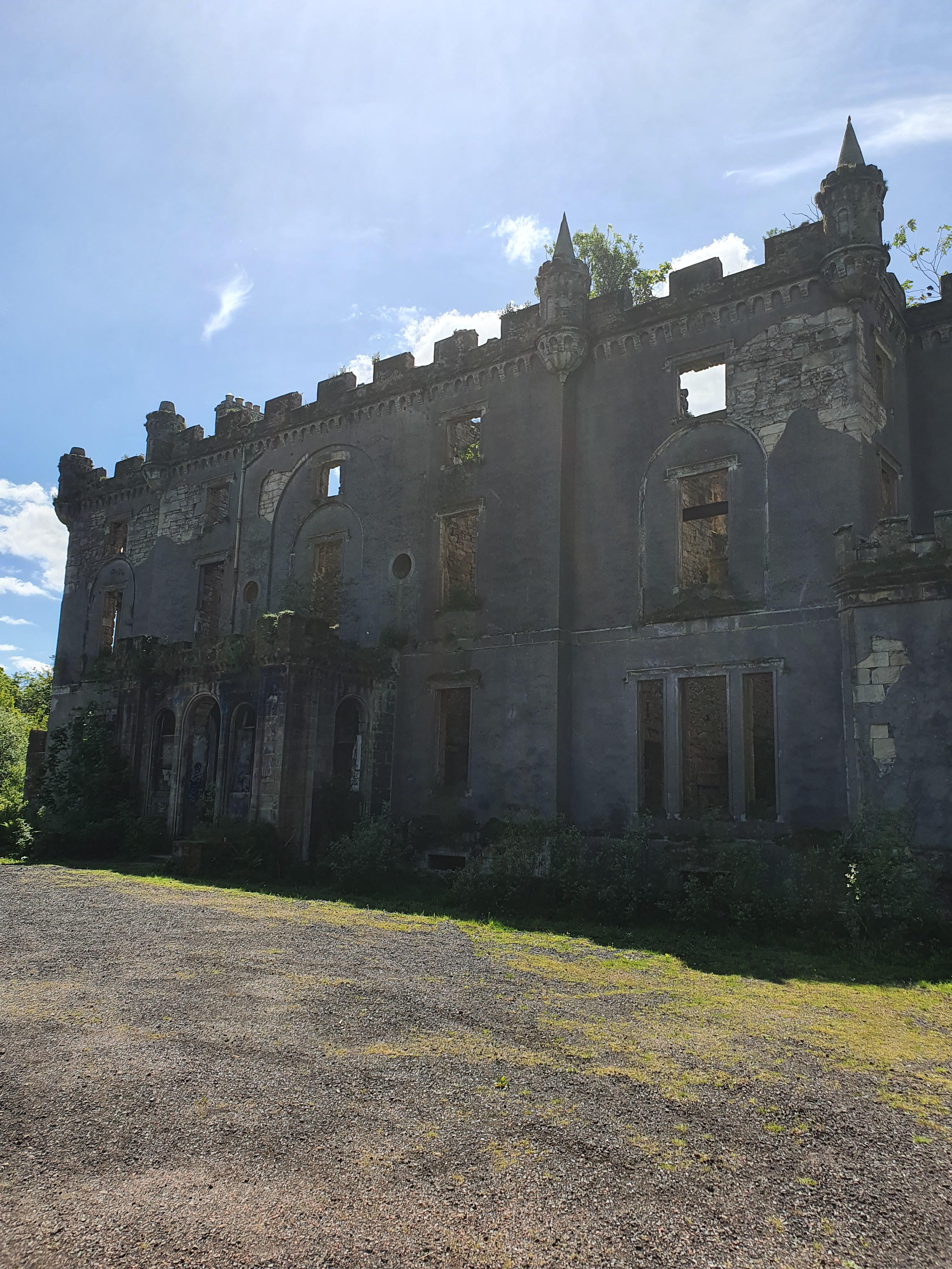 Caldwell House, Renfrewshire, Scotland r/abandoned