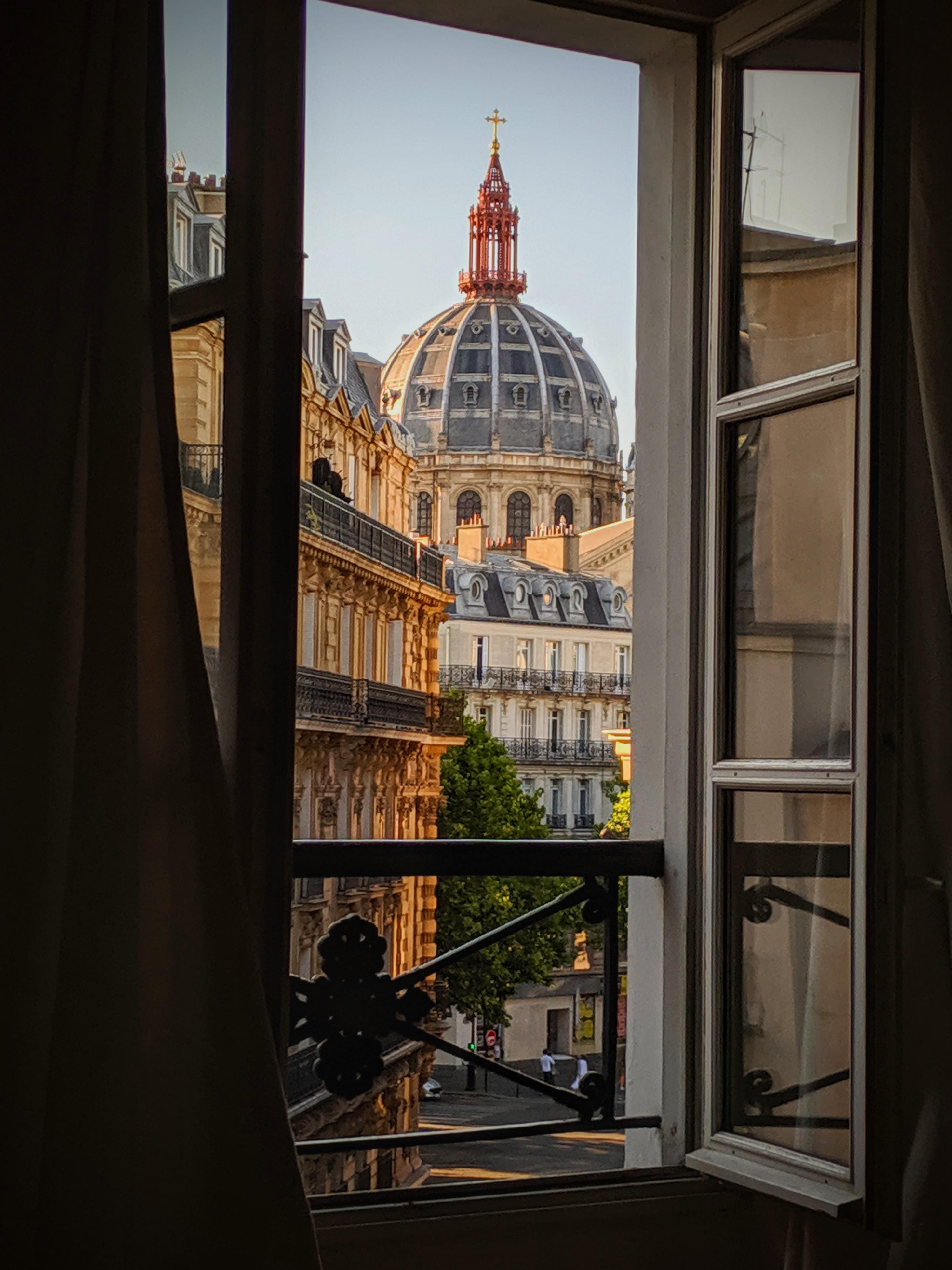 The view from my AirBnB in Paris. r/pics