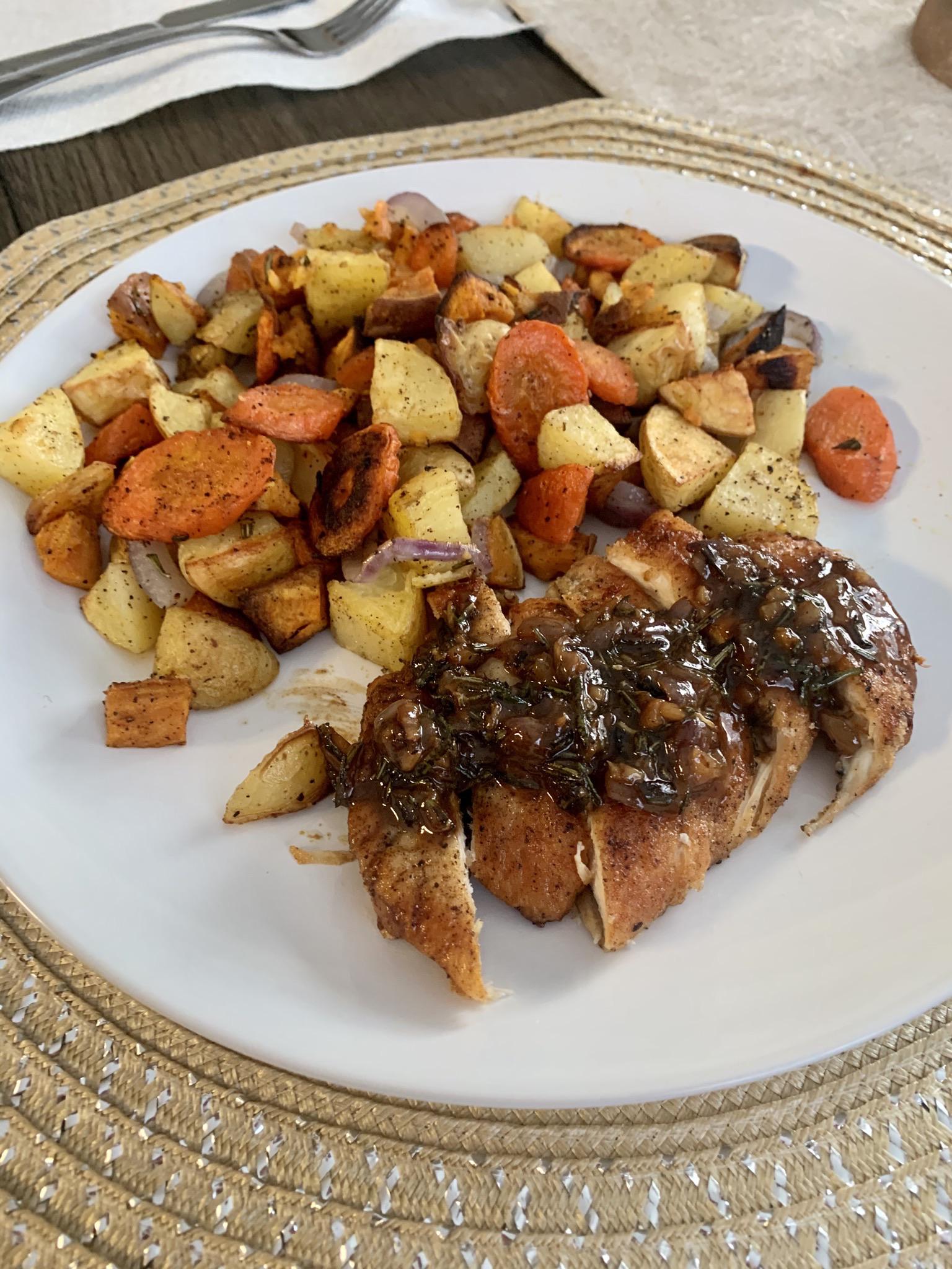 Rosemary Garlic Chicken & Roasted Vegetables r/everyplate