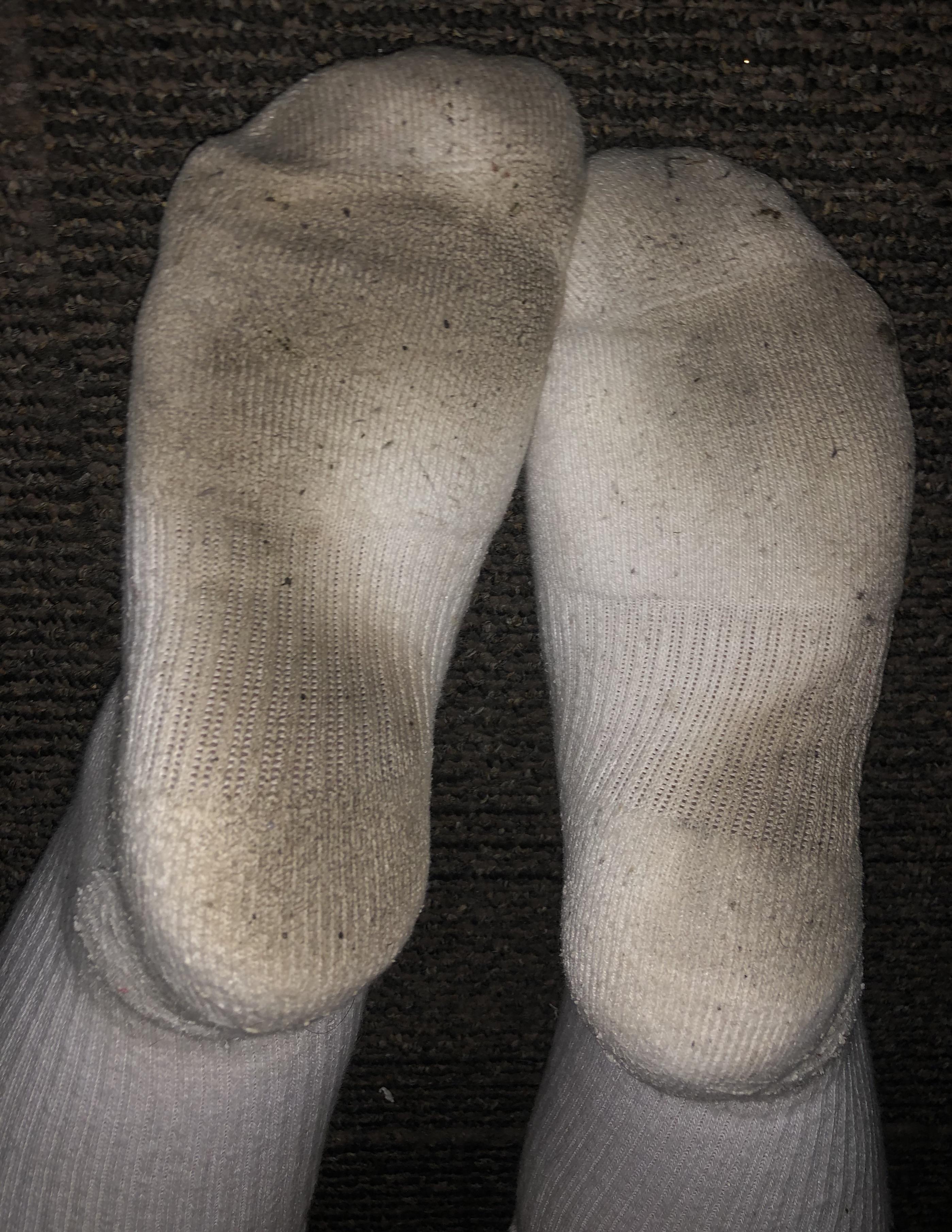 Day 10/10 wearing my stinky sweaty Nike socks 🥵 r/usedsocks