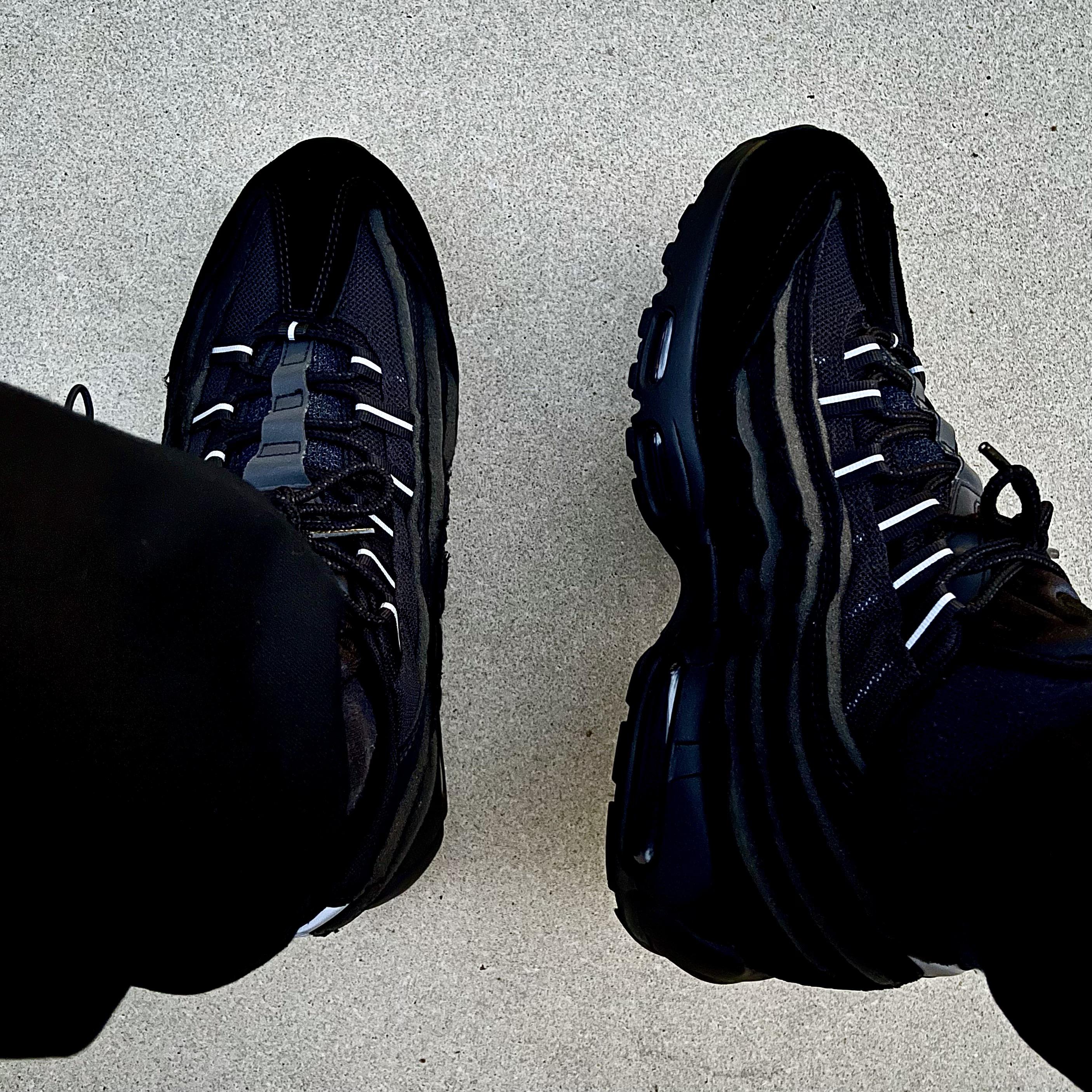 CDG Air Max 95 all black r/Sneakers