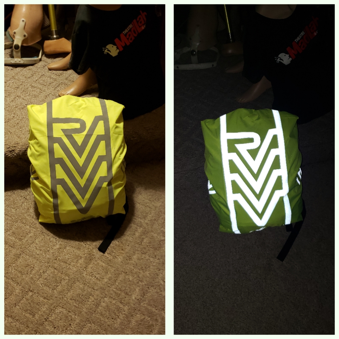 Got one of them fancy ProViz backpack covers.