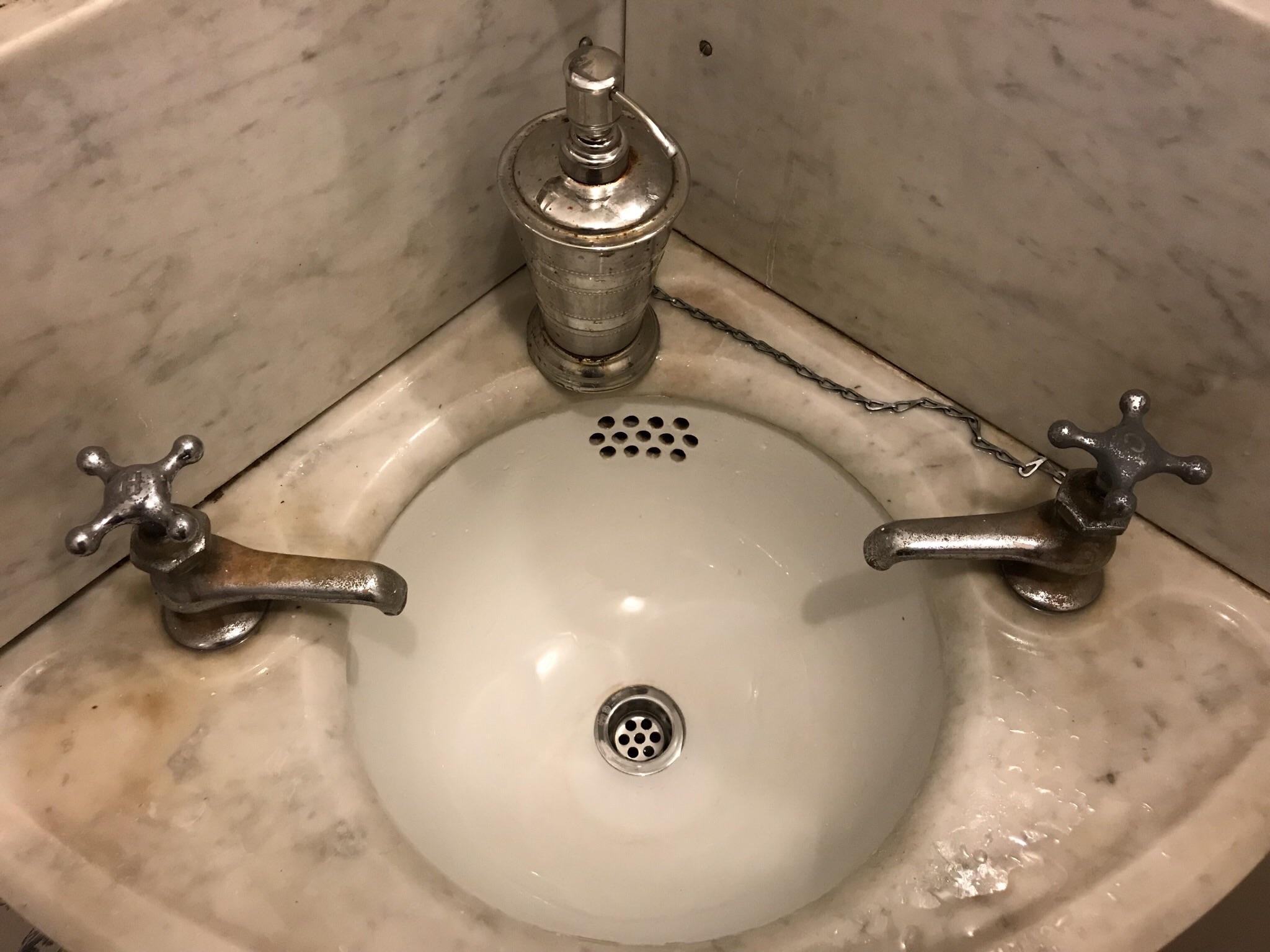 Bathroom Sink Faucets Separate Hot And Cold Everything Bathroom