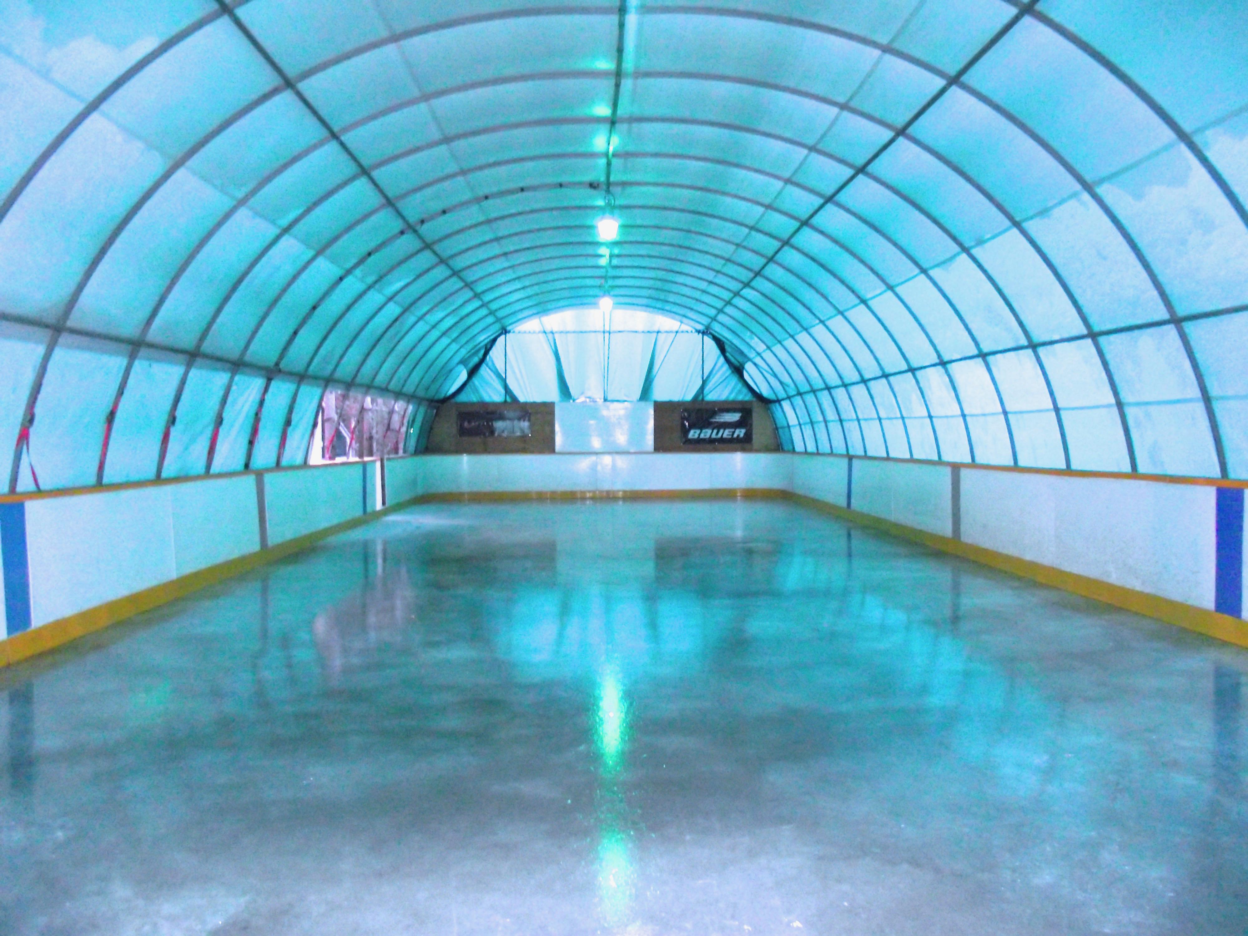 I see people sharing their backyard rinks. Here was ours growing up. 95