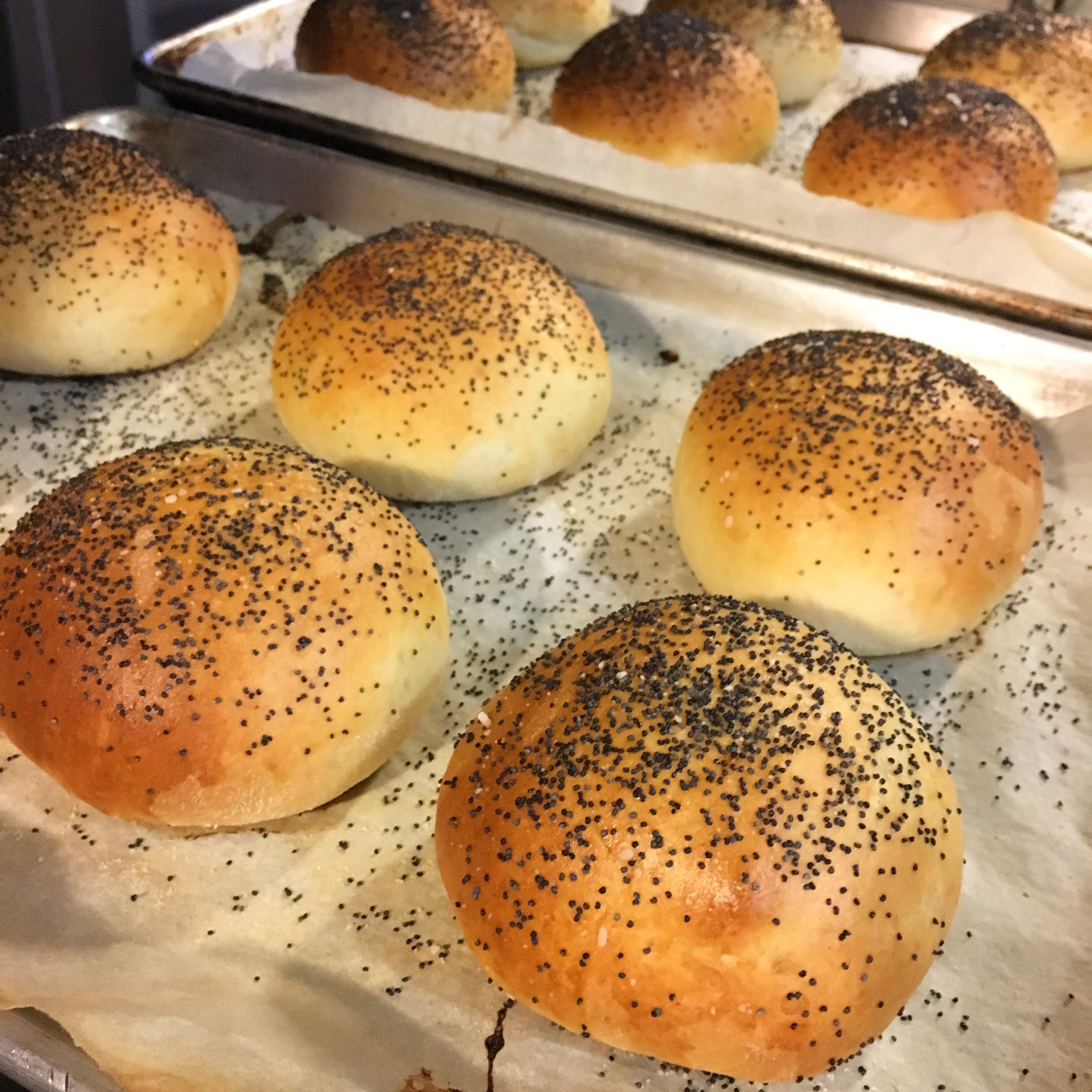 [pro/chef] Baked some picturesque poppy seed buns just now r/food
