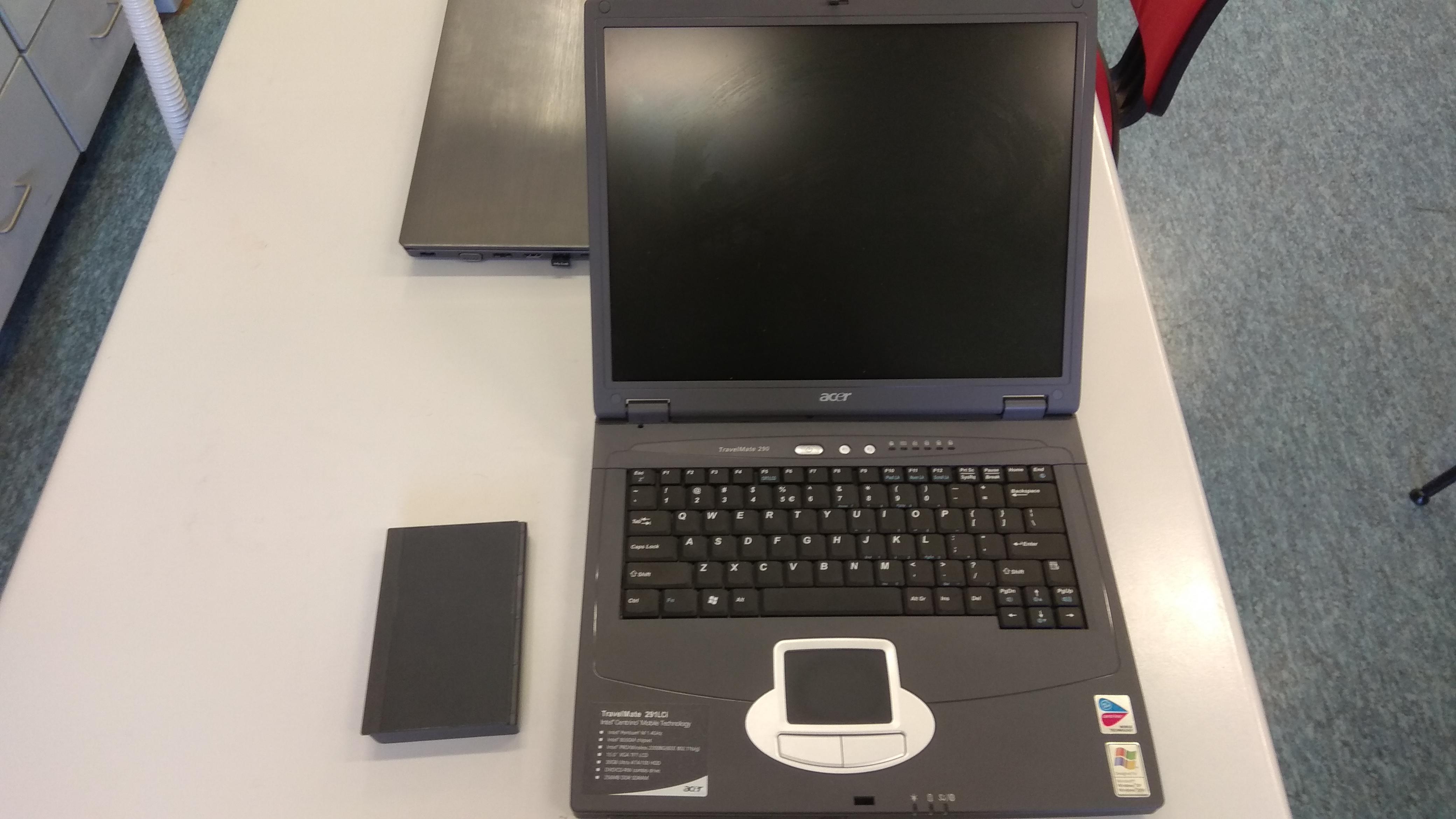 Old Acer Travelmate 291LCi I found at work. Excellent conditions r